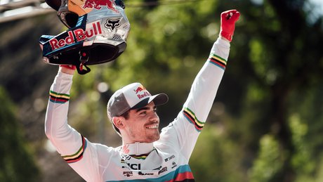 Loic Bruni wins Vallnord DH World Cup 2019