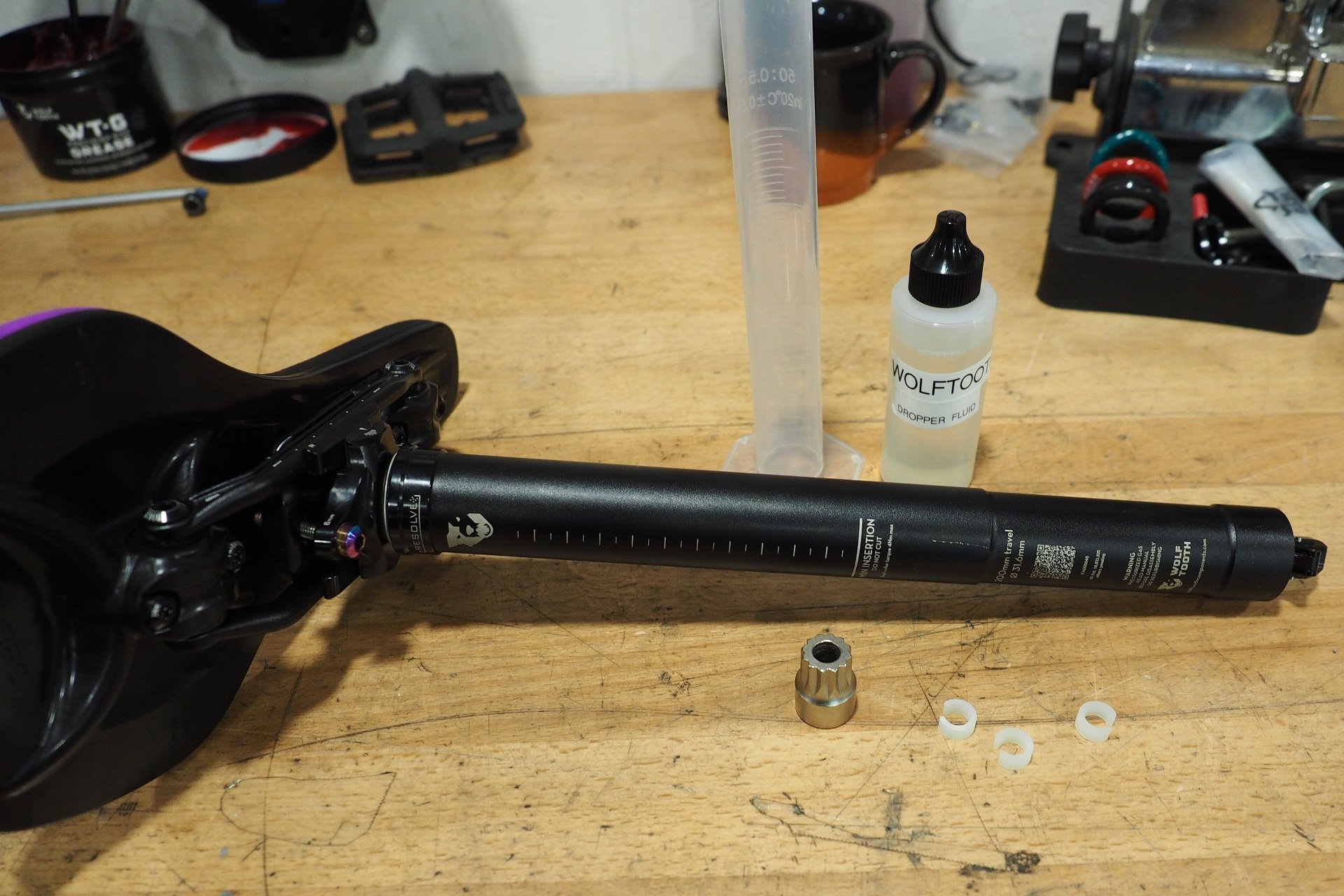 Wolf Tooth Resolve Dropper Post Teardown NSMB Andrew Major (10)