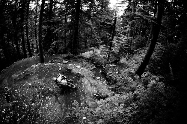 paul stevens,  airprentice, ian    morrison, duelling, paul  stevens, whistler  bike  park