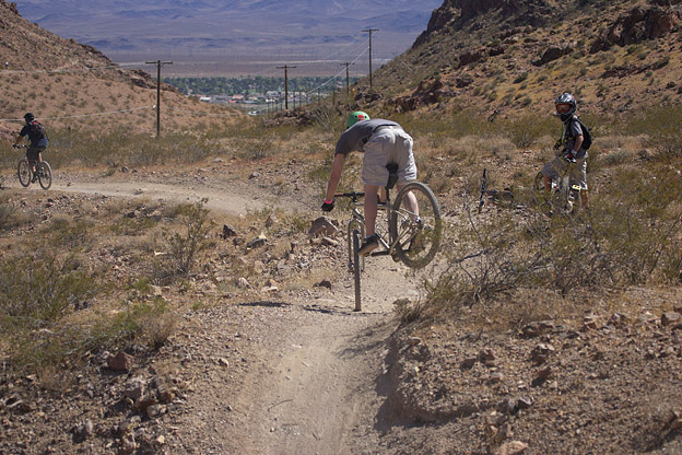 interbike 2010, nsmb, dirt demo, hoots jay, las vegas, boulder city