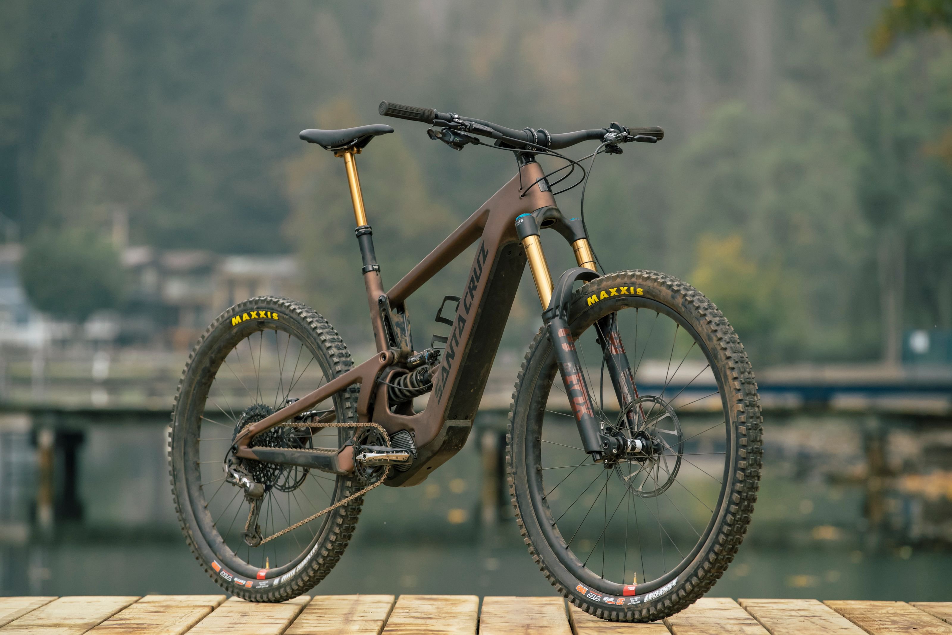 Santa Cruz Bullit EMTB 170-Millimeter Trail Eater Dissected | atelier ...