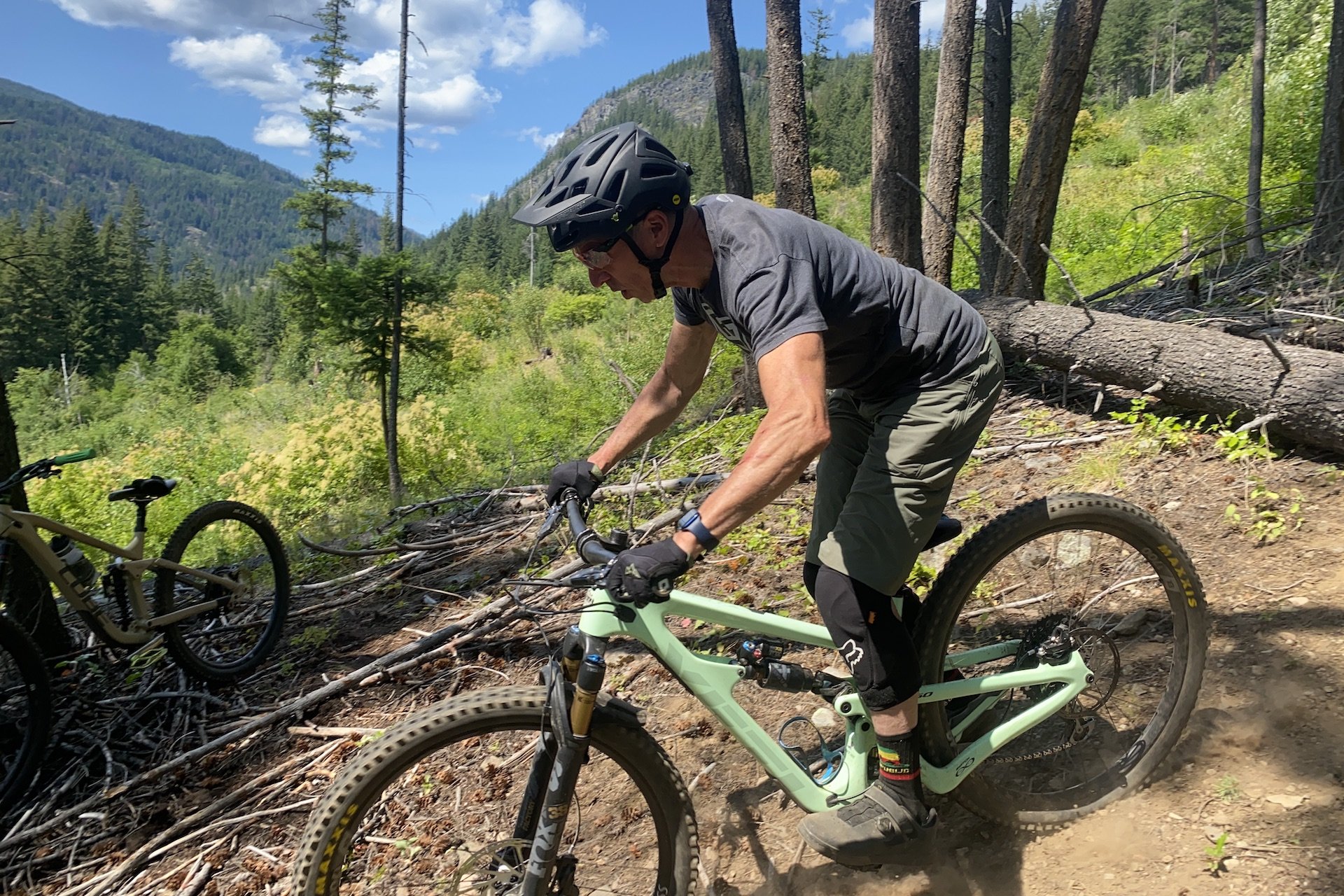 2023 yeti sb160 keith elliot 3