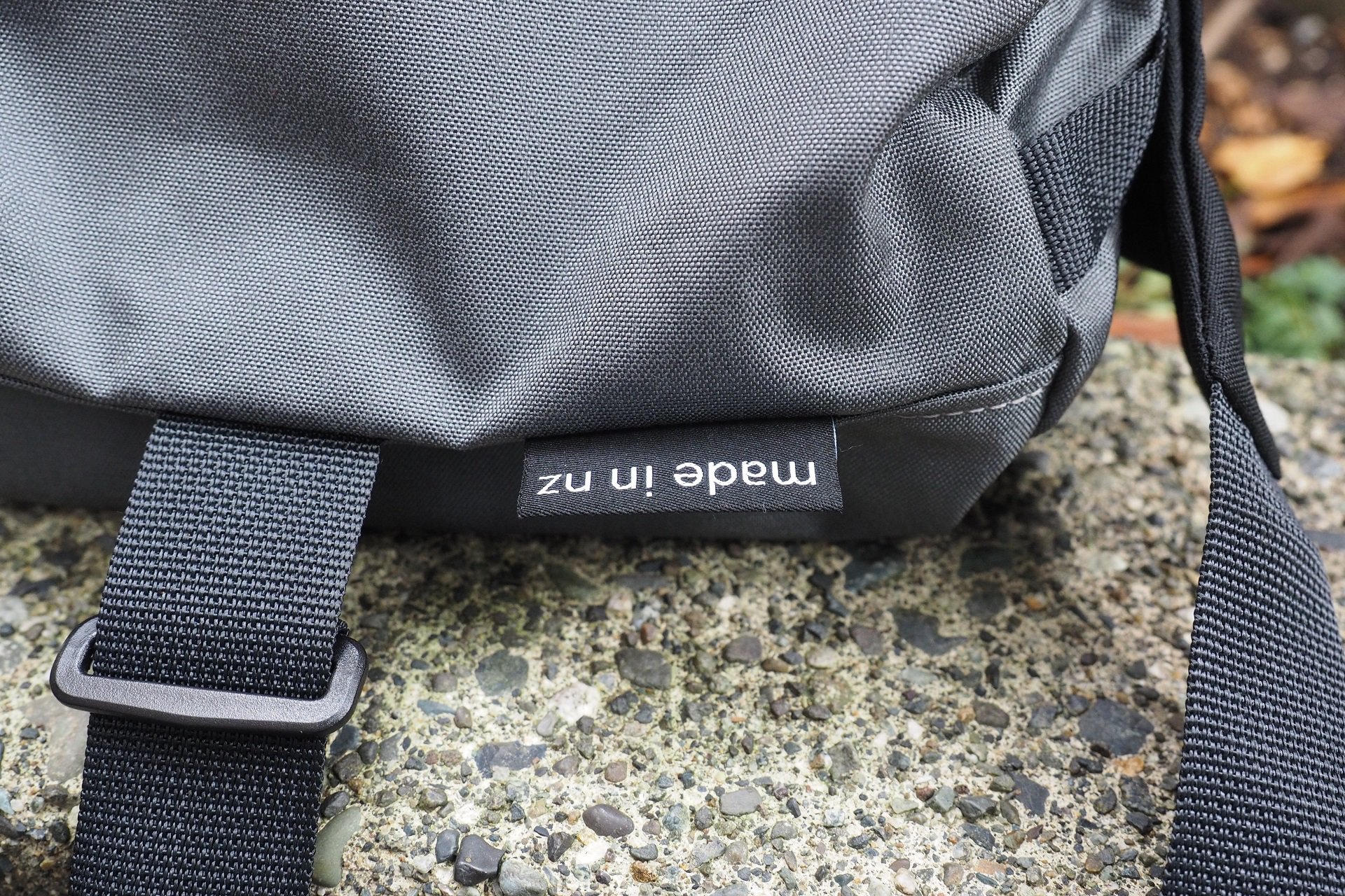 Macpac bum online bag