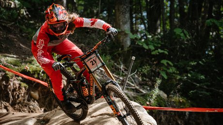 vaea-verbeek-representing-canada-2019-msa-world-championships.jpg