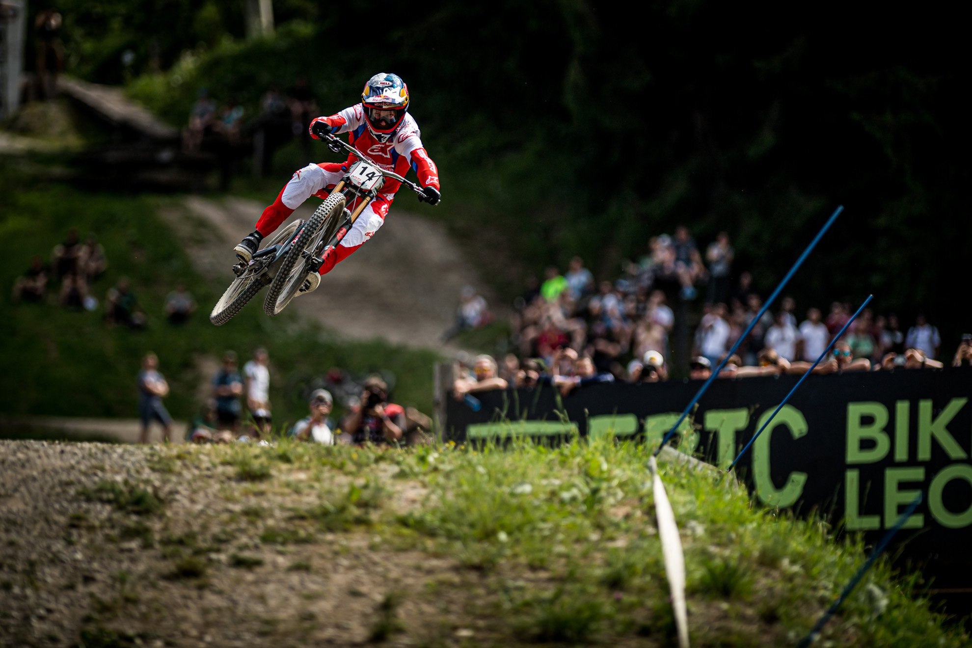 Aaron_Leogang 2019.jpg