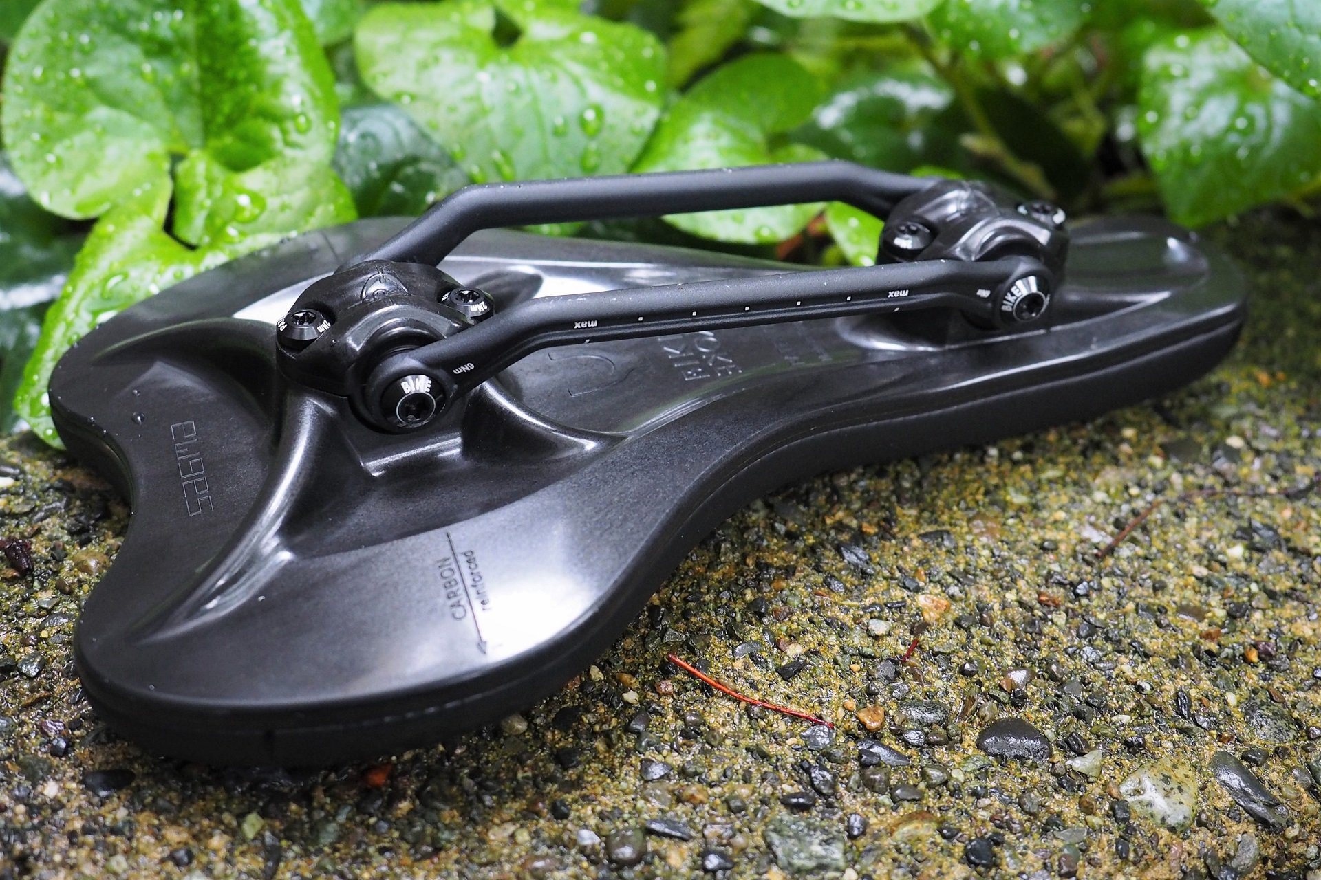 Inbuilt saddle suspension store review