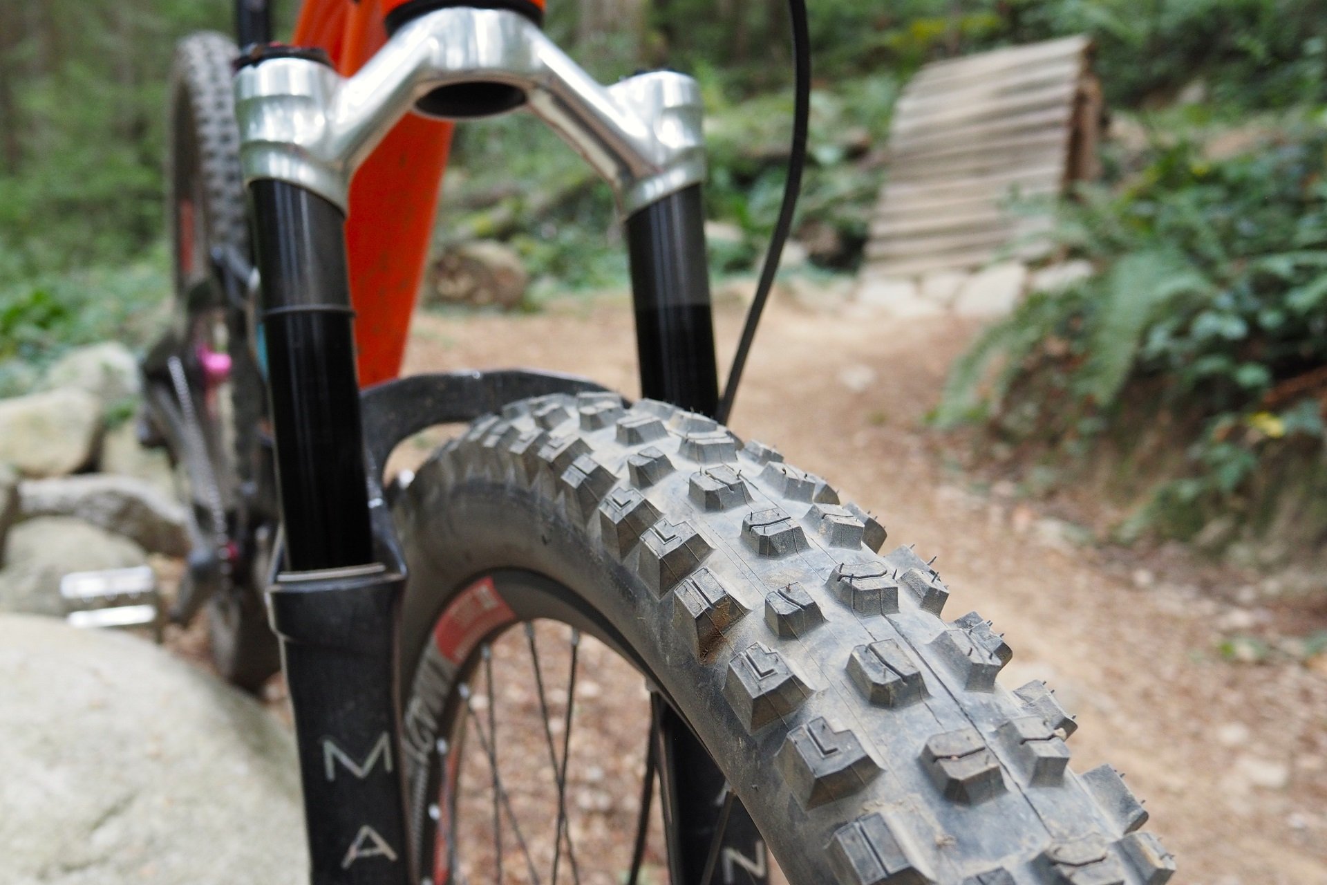 Bontrager SE6 Tire NSMB Andrew Major (1)