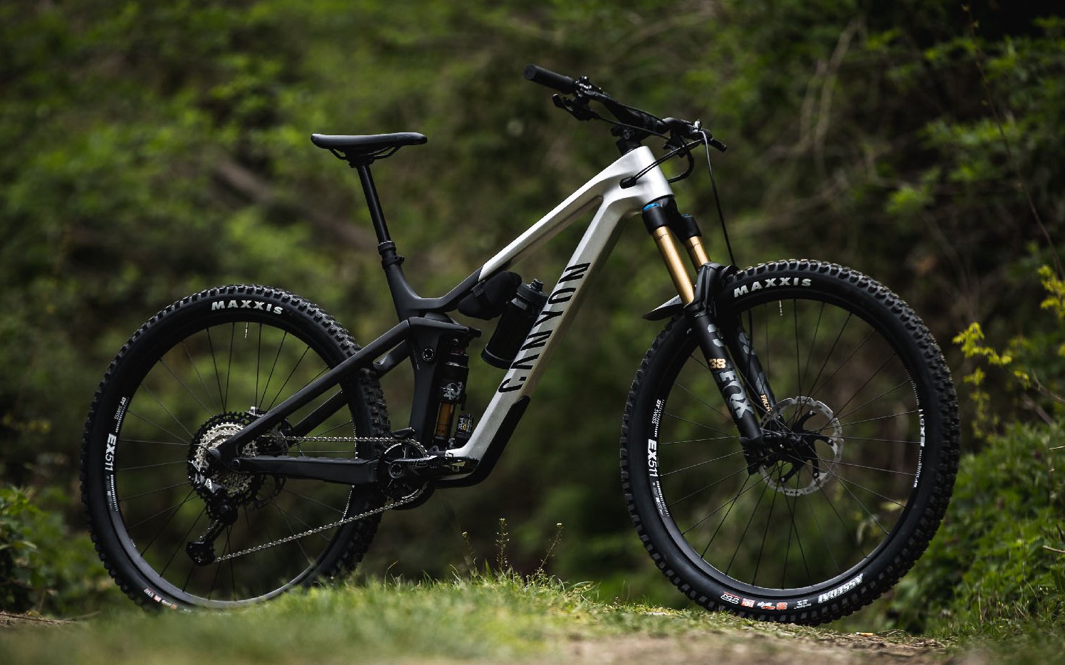 Canyon s All New Canyon Strive CFR Enduro Race Bike Release