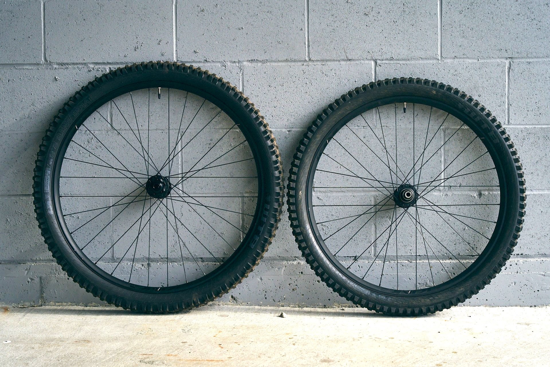 Chris King MTN30 AL wheels