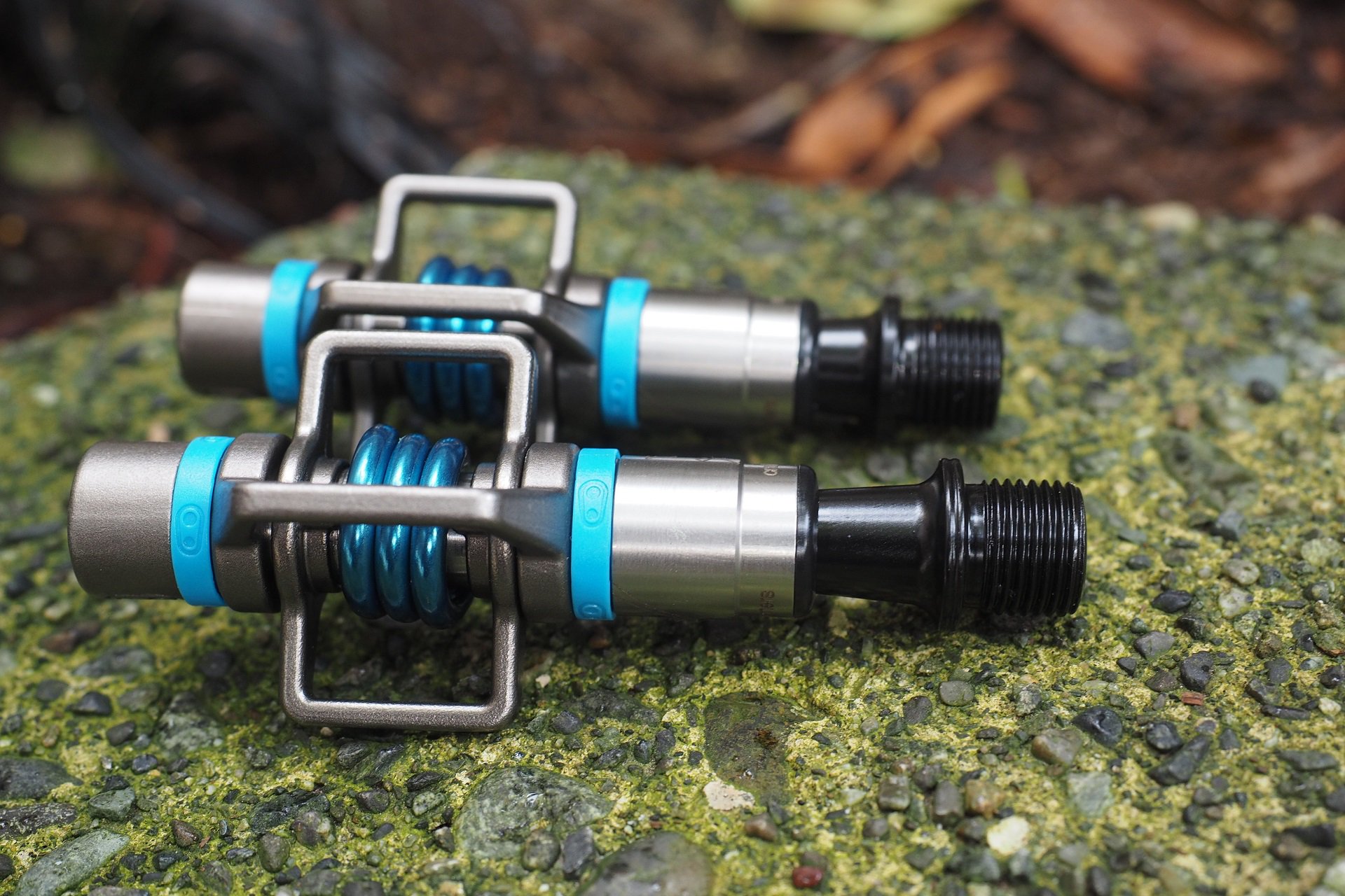 Crankbrothers Eggbeater Stance Enhanced NSMB AndrewM (9).JPG