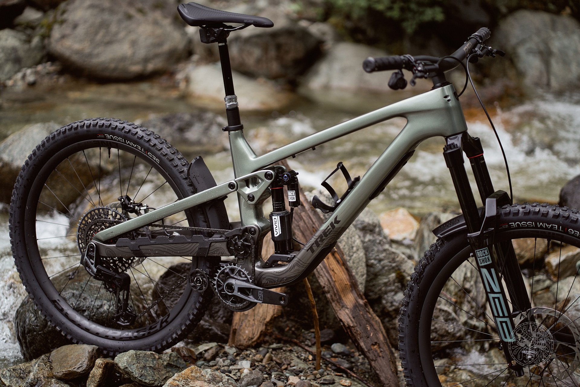 2021 trek discount slash release date