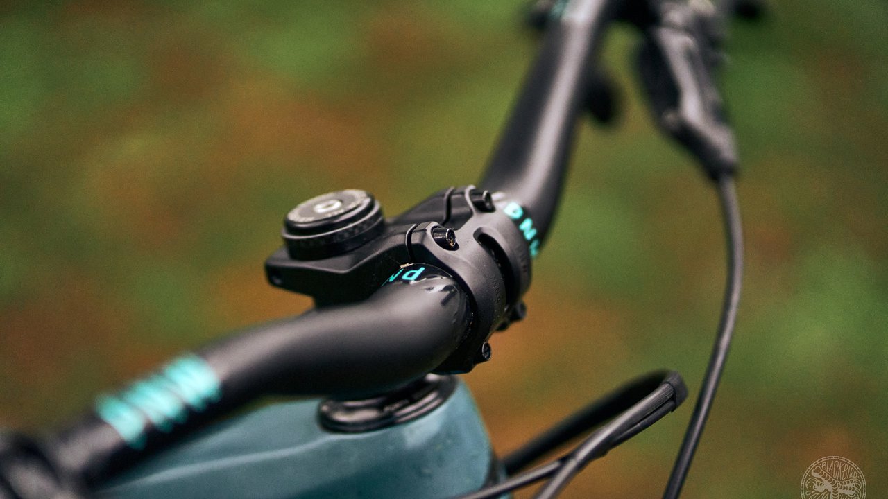 Integrated bar and online stem mtb