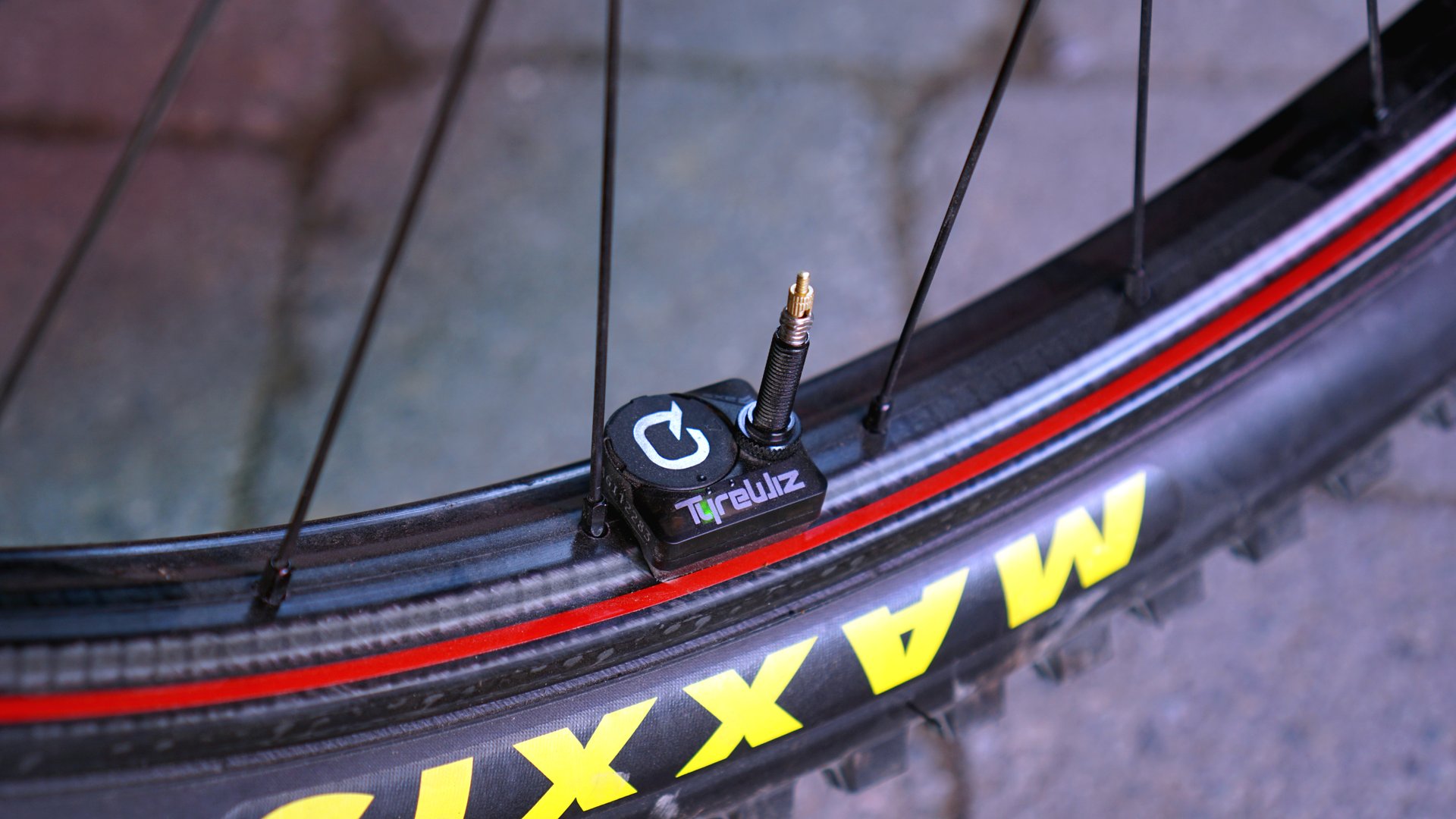ZIPP 3ZERO MOTO Carbon Wheels (RIDDEN!)