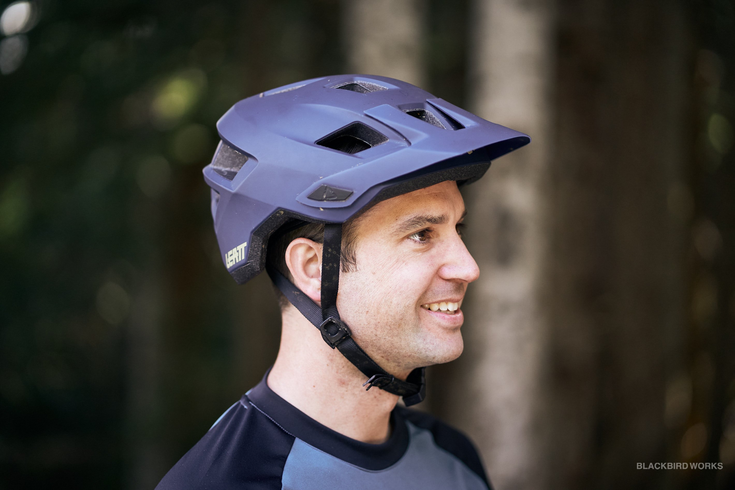 Leatt 4.0 best sale all mountain helmet