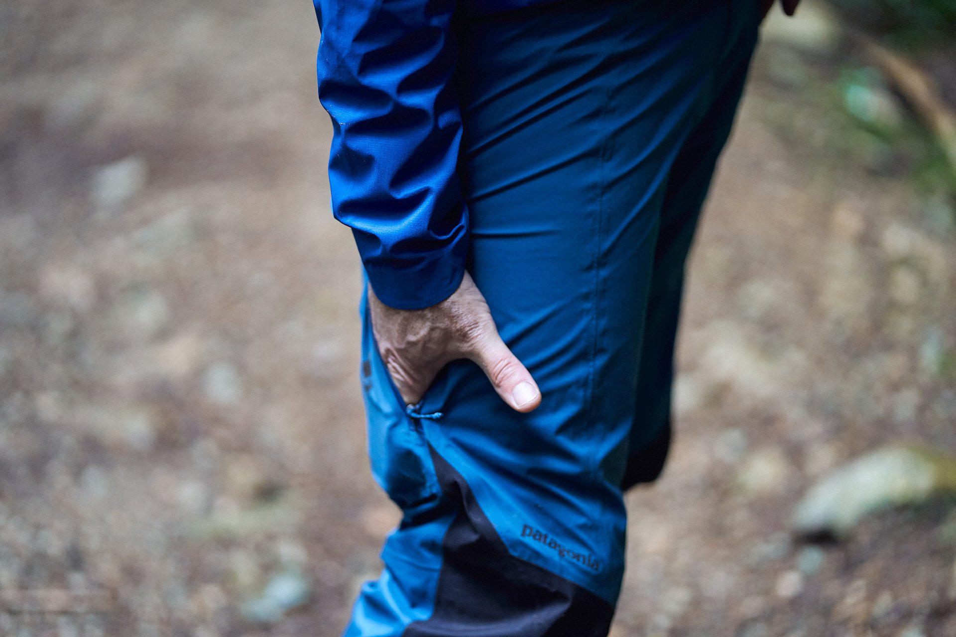 Patagonia M's Dirt Roamer Storm Pants - 100% Recycled Nylon – Weekendbee -  premium sportswear