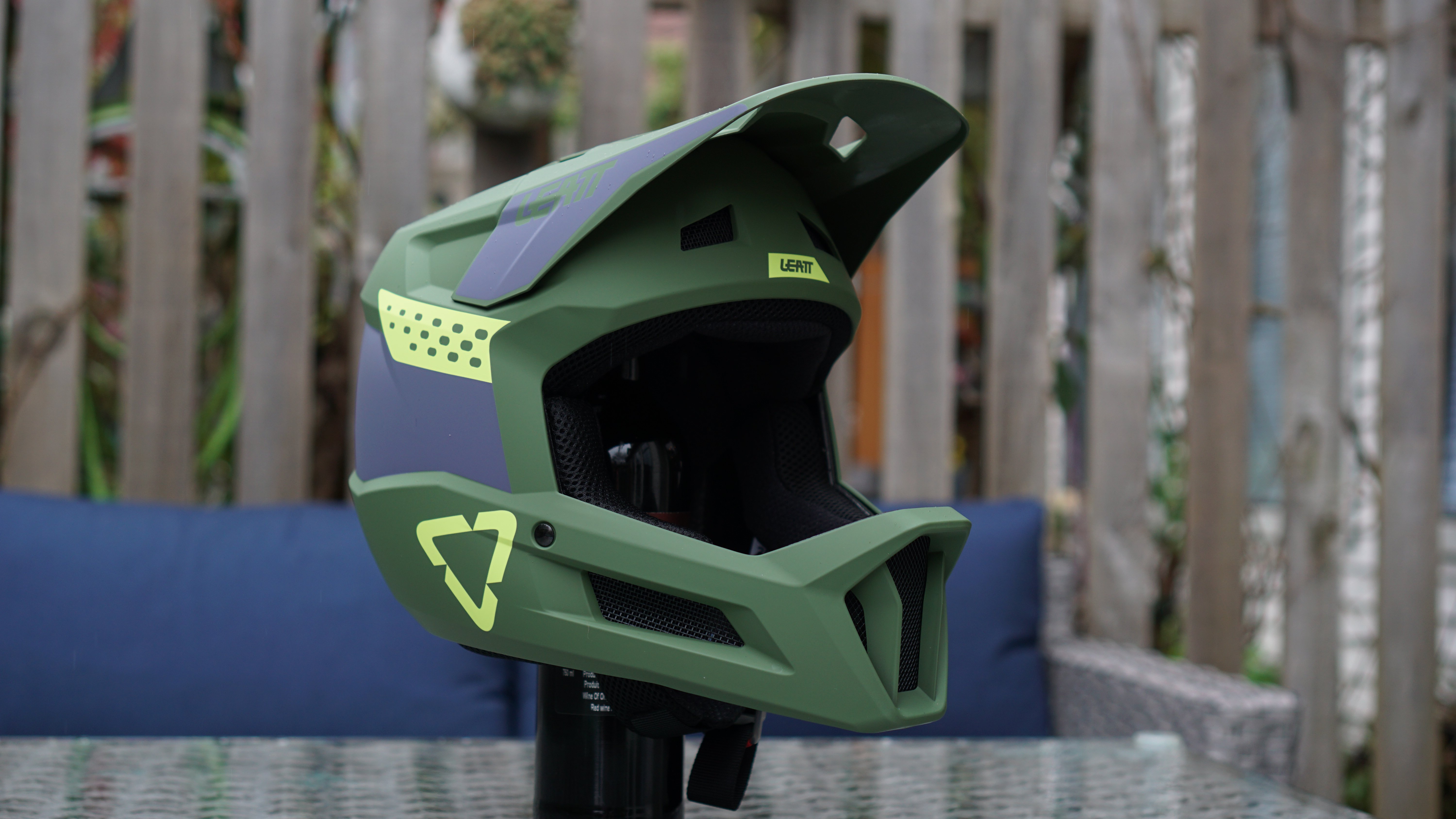 Leatt store downhill helmet