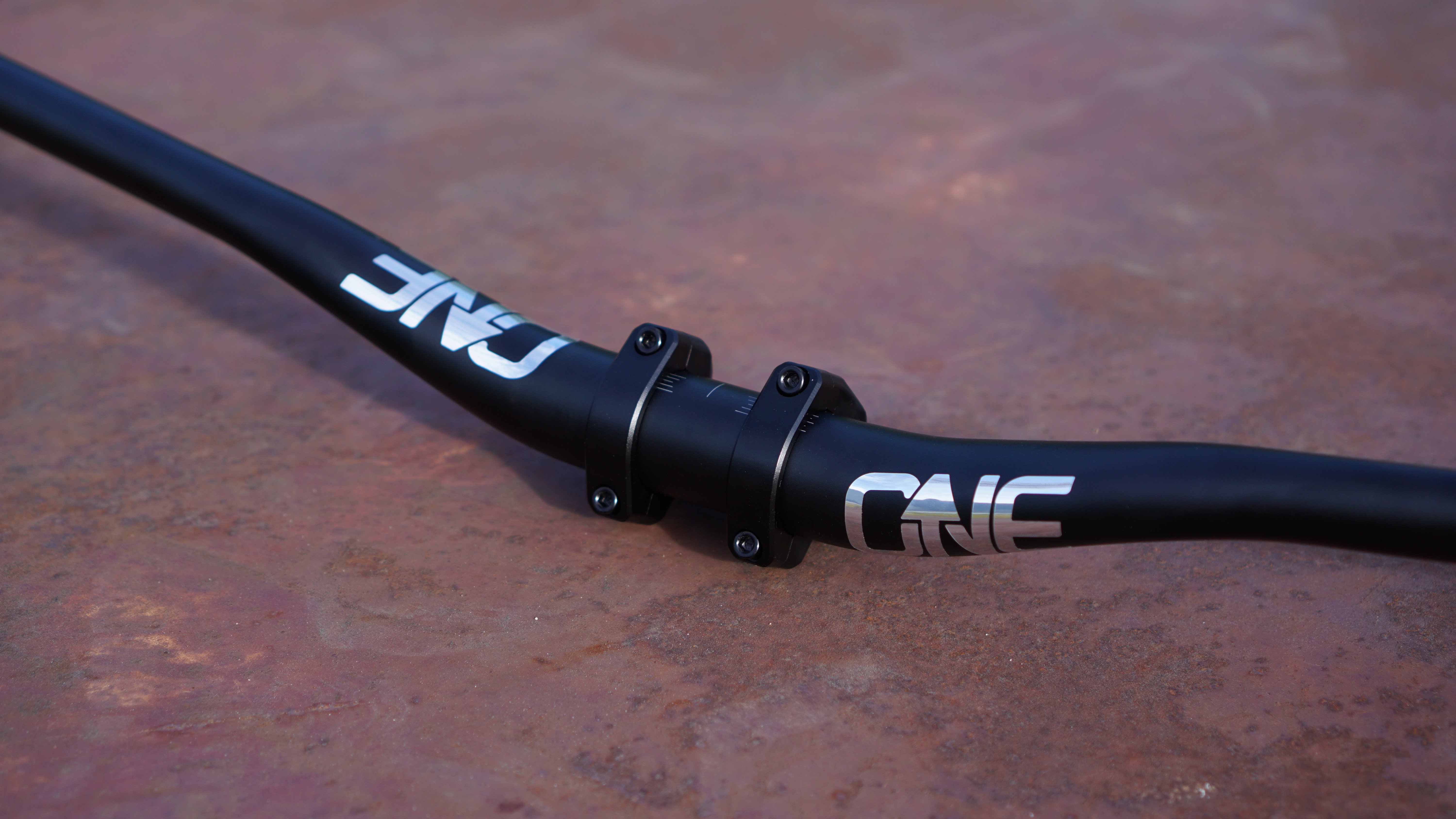 OneUp Components Aluminum Handlebar - Lightweight and Compliant MTB  Handlebars