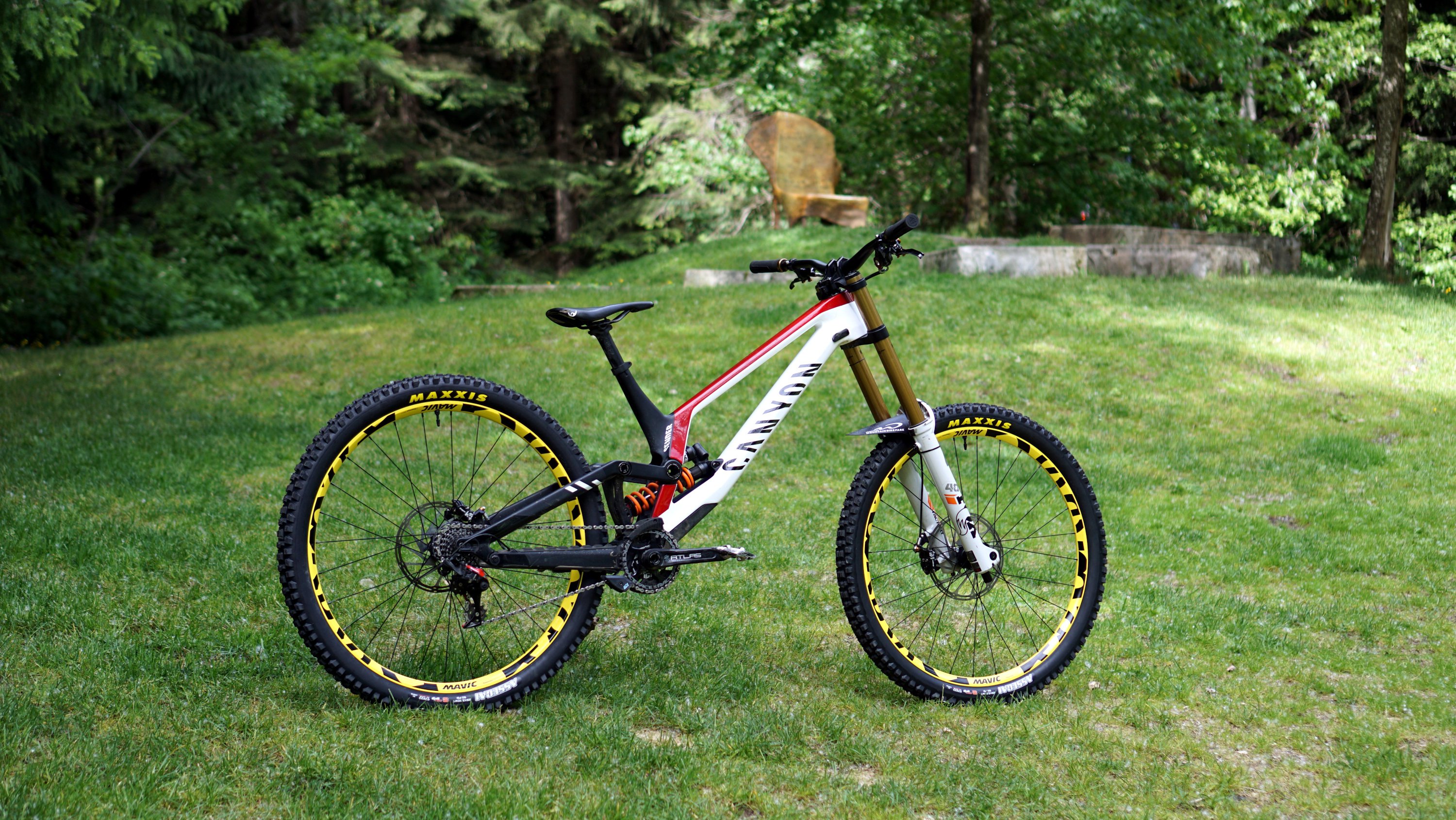 2024 Mavic Deemax DH YLW Wheelset