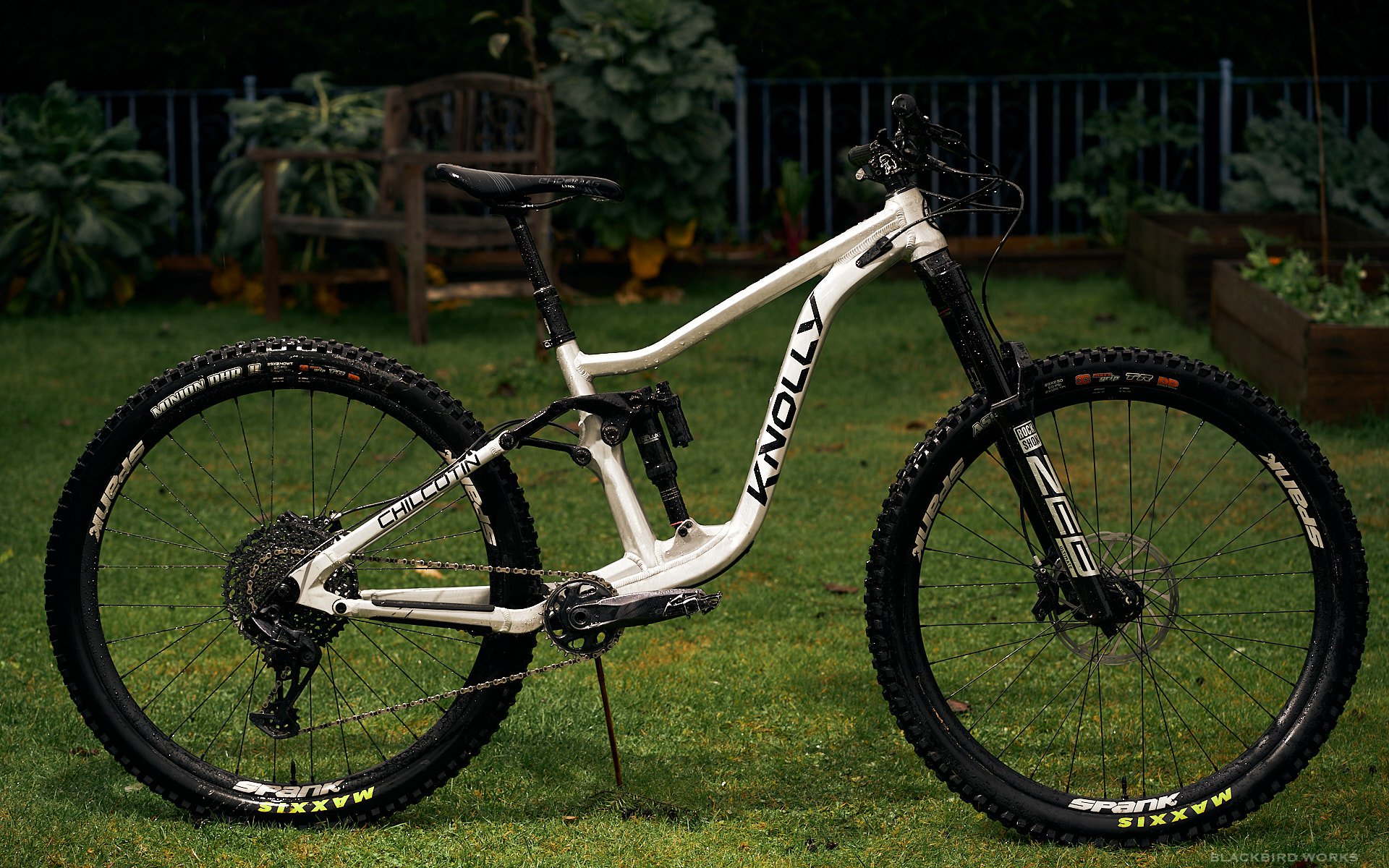 Knolly downhill hot sale bike