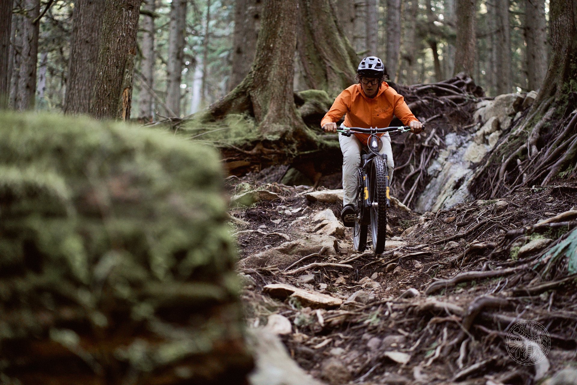 Ride NF Lightweight Trail Pant - The Inside Line Mountain Bike Service Ltd.