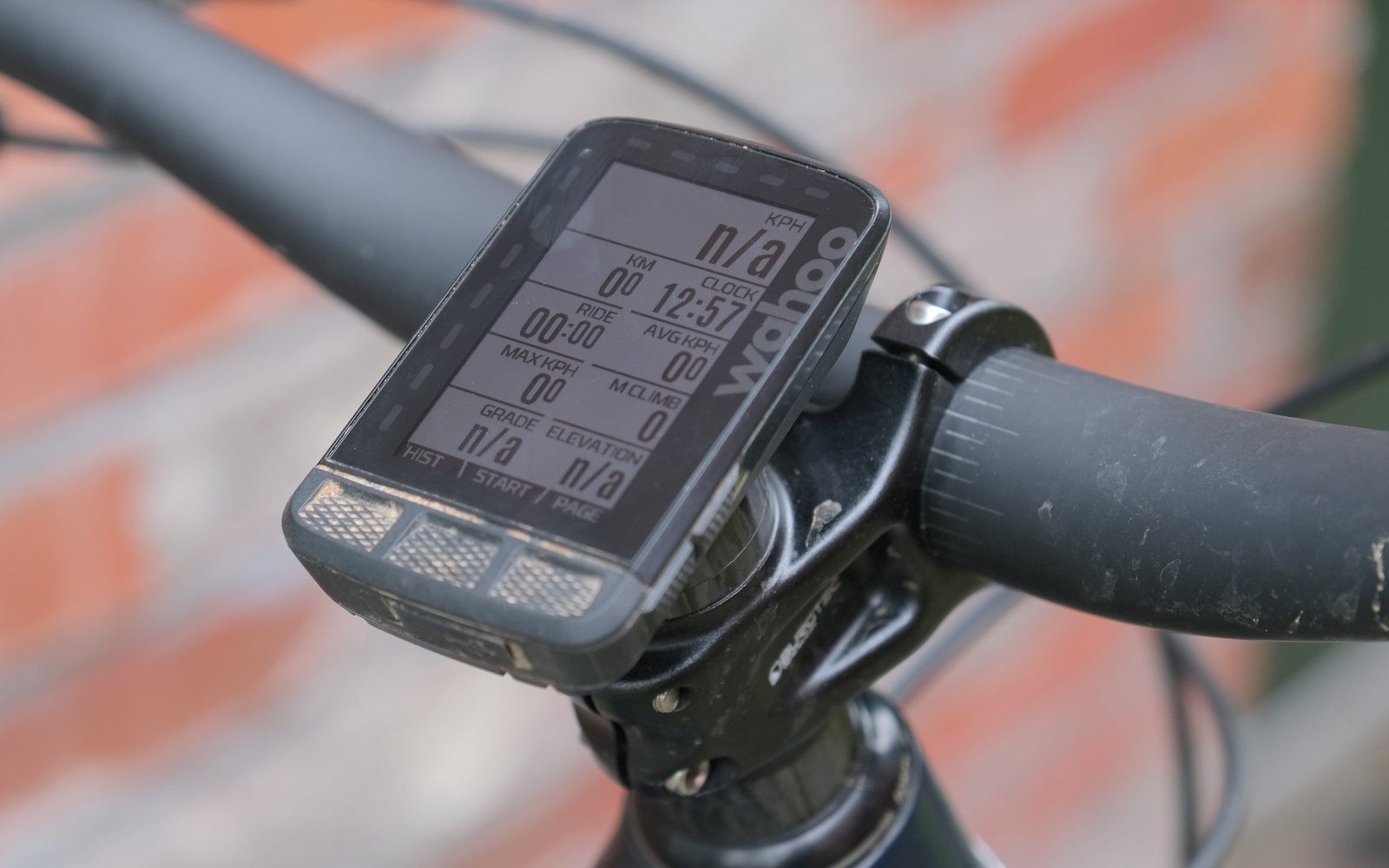 New Wahoo Elemnt Roam bike computer gets more accurate GPS, more memory and  more colours - here's our first look