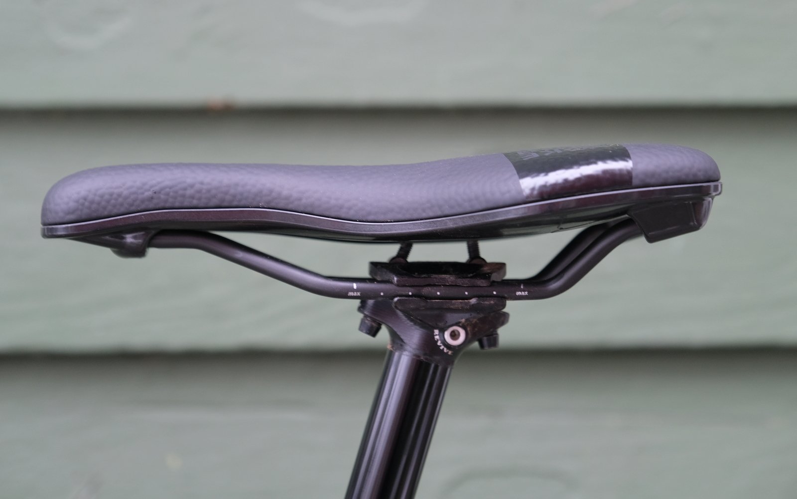 Purple bike best sale saddle