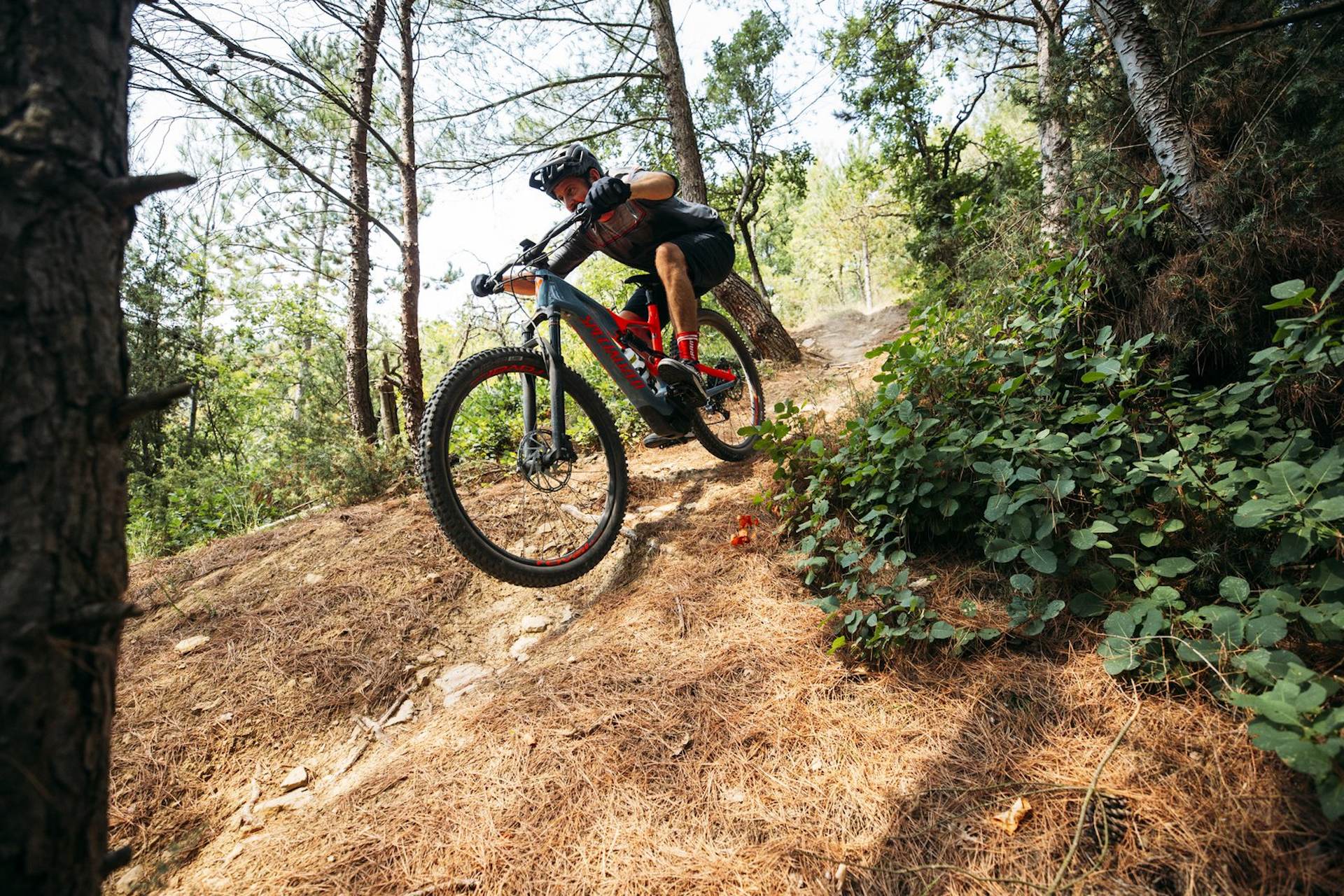 Dave Tolnai on Specialized e-bike in Croatia