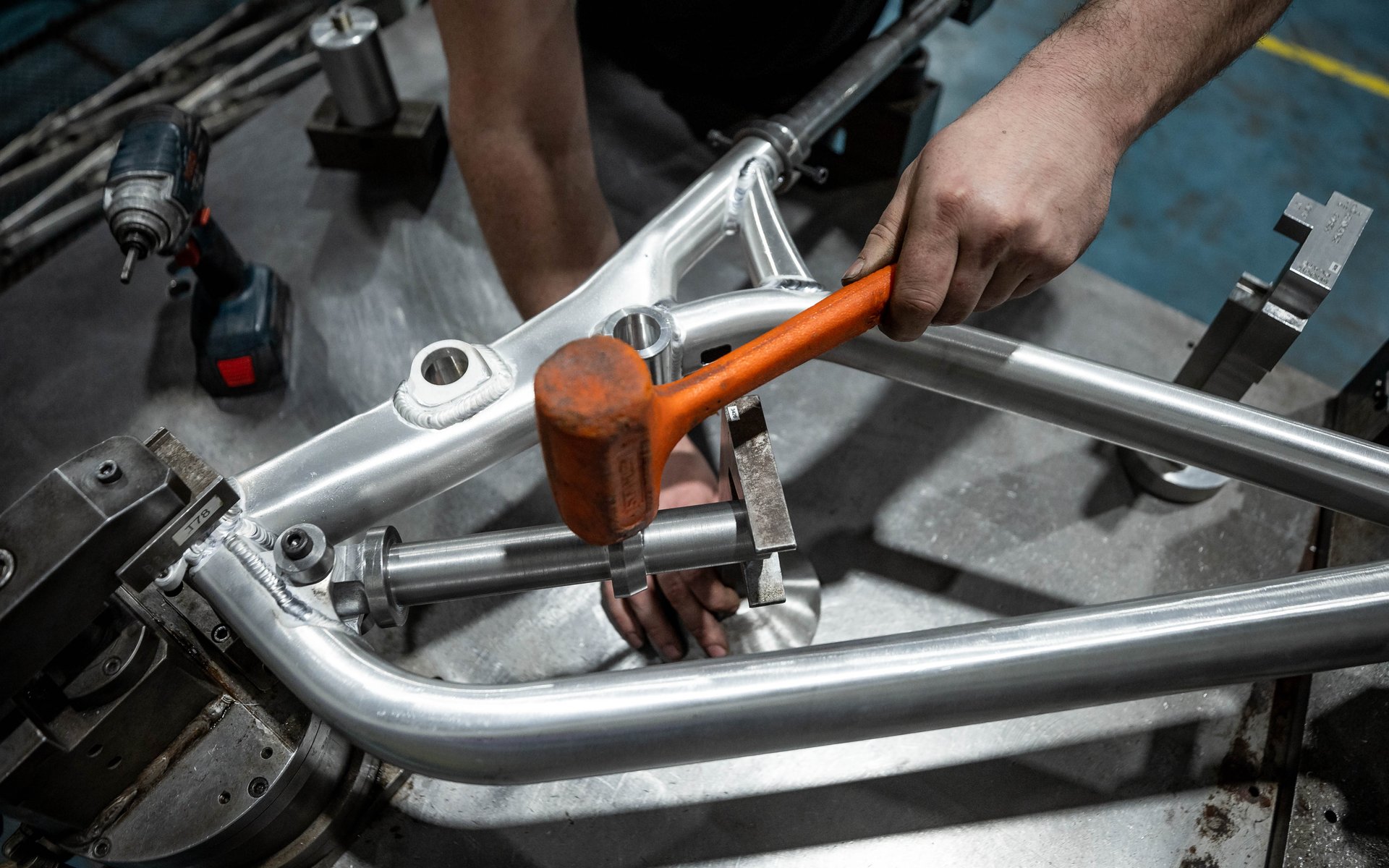 Devinci_Chainsaw_frame_Alignment