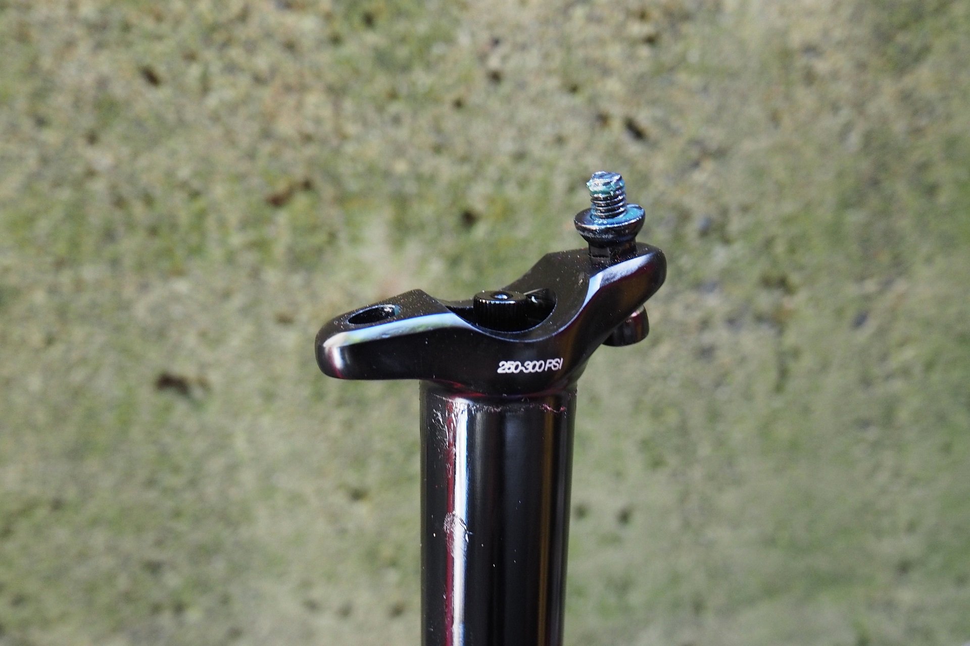 Short dropper sale seatpost