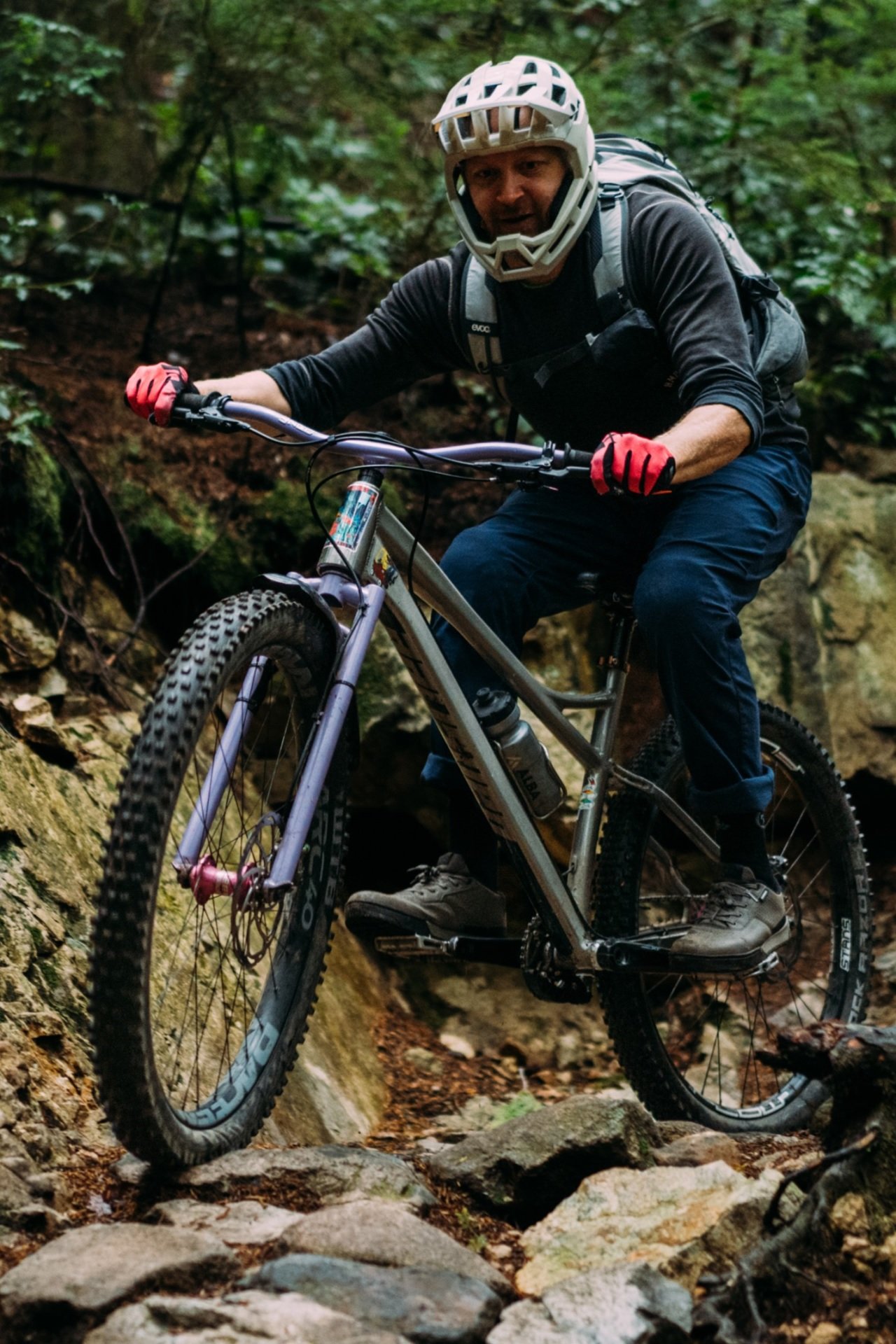 EVOC Trail Pro 16 Banshee Enigma Kali Invader NSMB Andrew Major by MEG (2)