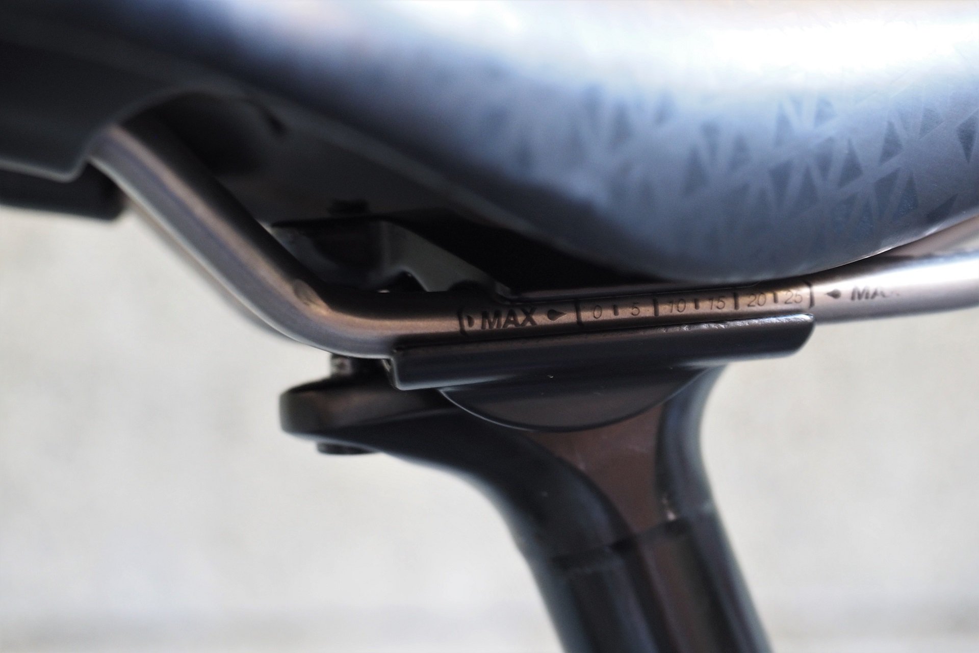 Fsa best sale dropper seatpost