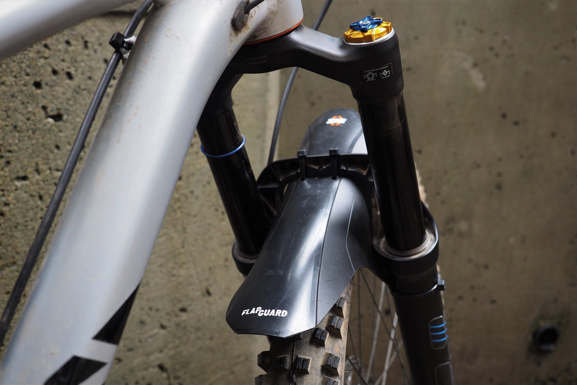 sr suntour mudguard