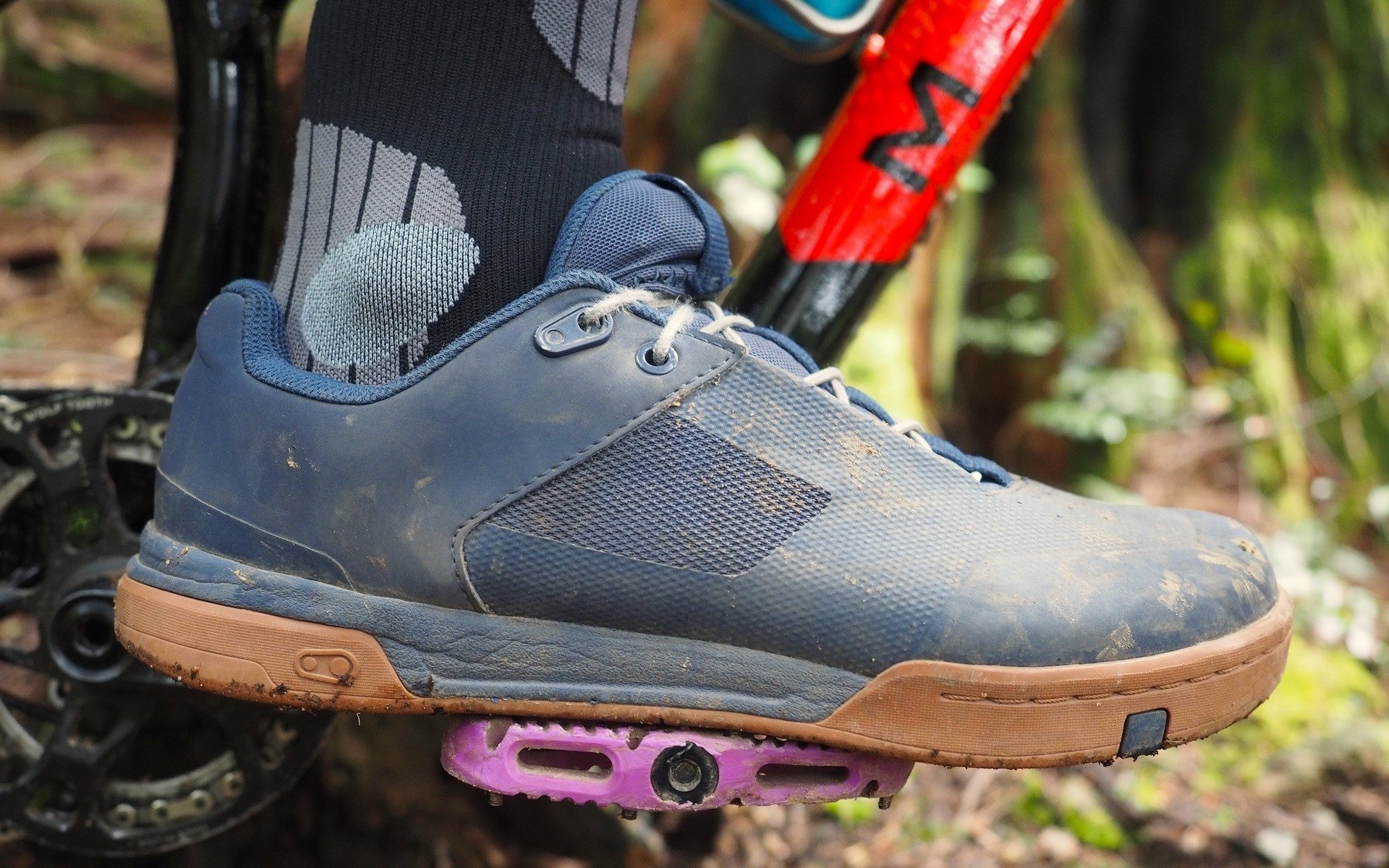 Midsole cycling cleat on sale position