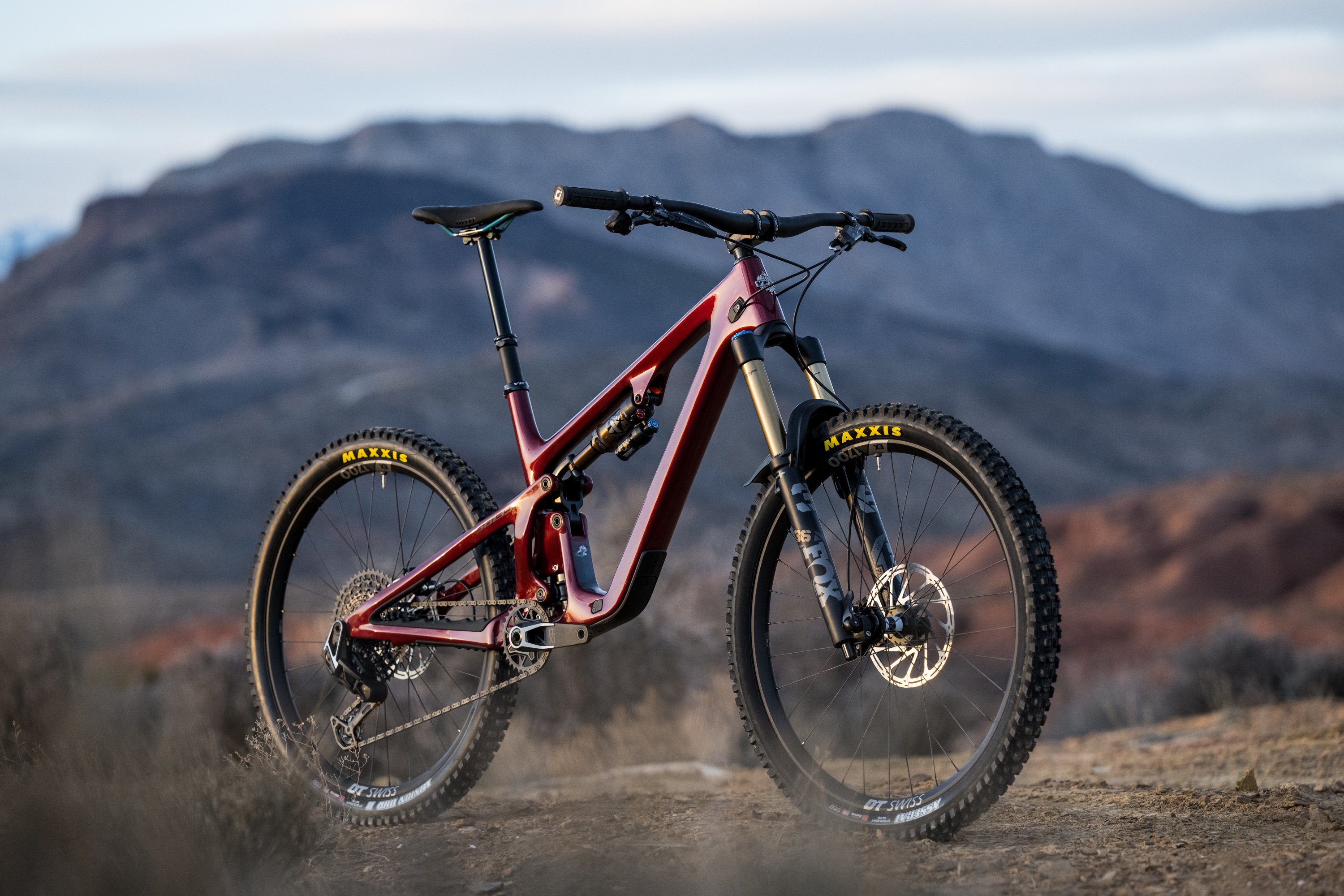 Yeti SB135 and SB135 LR first Look