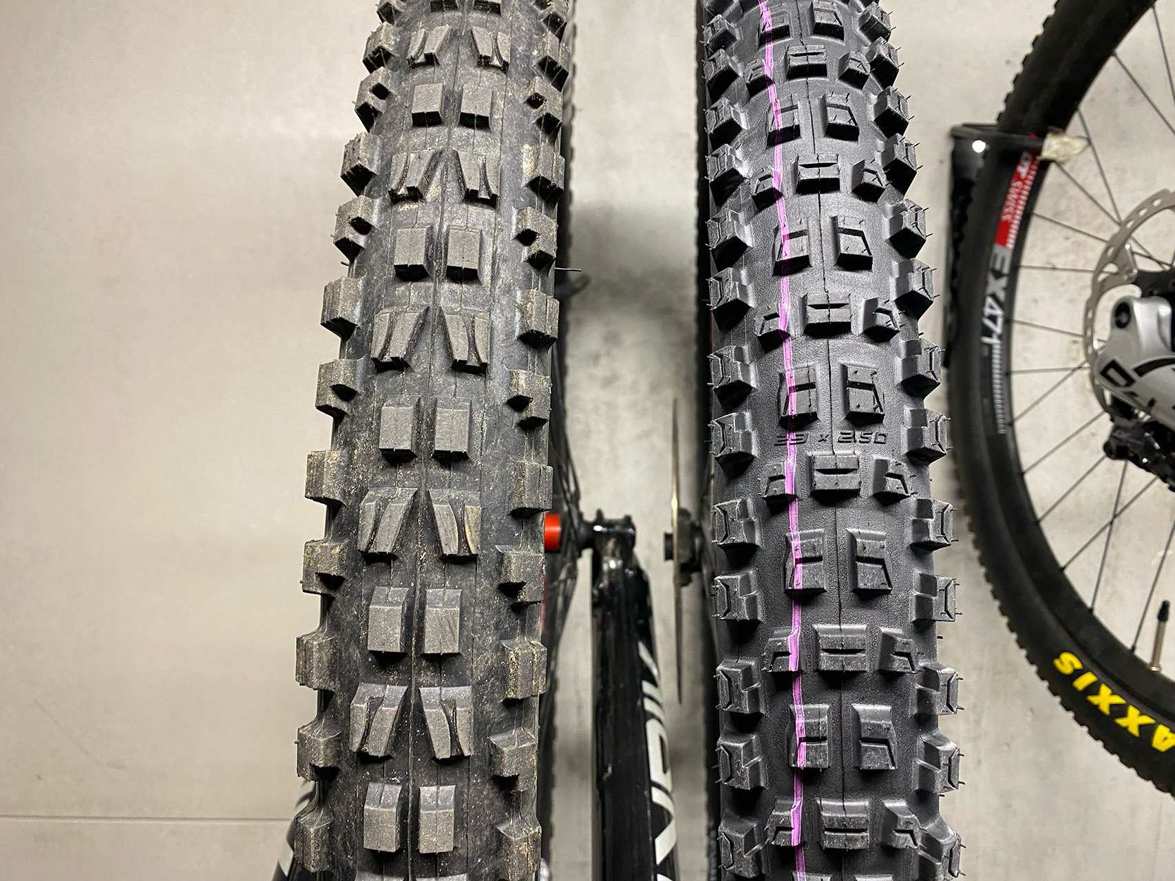 Get a Grip Maxxis vs Schwalbe 25