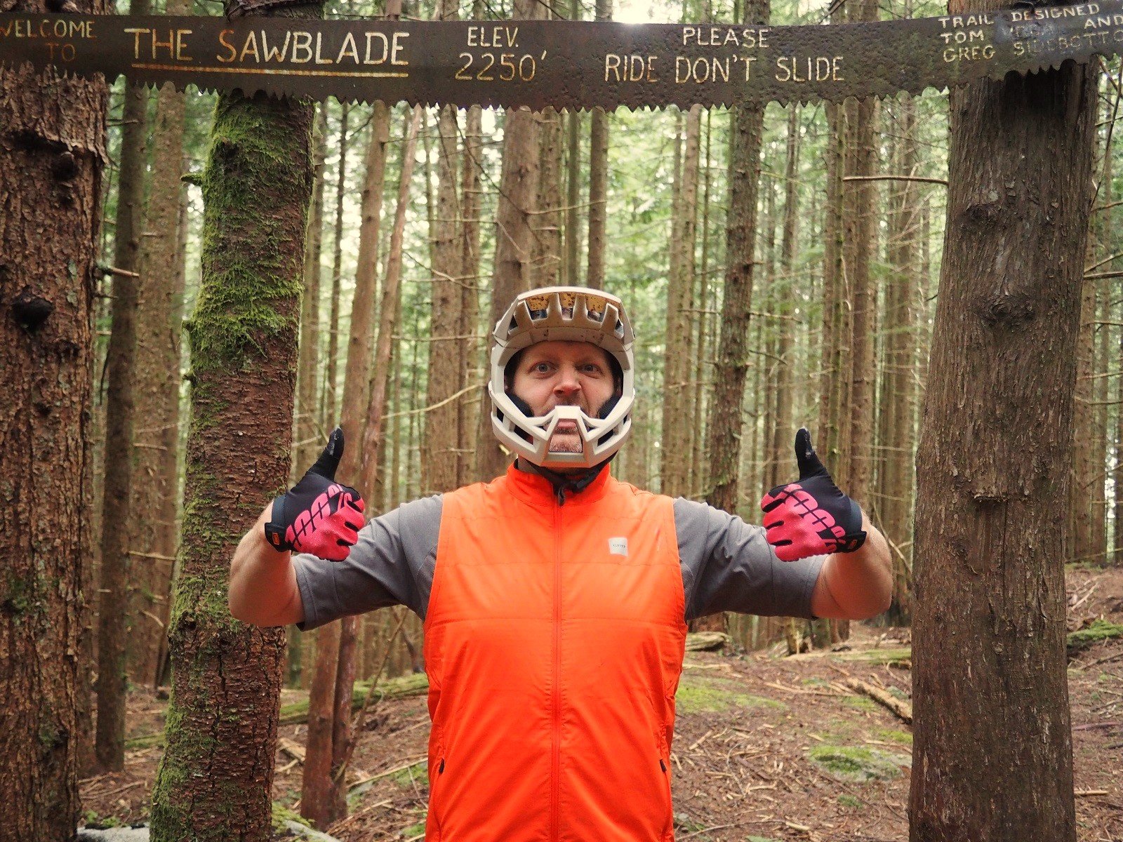 Giro Cascade Vest NSMB Andrew Major by Crash Test Kevin