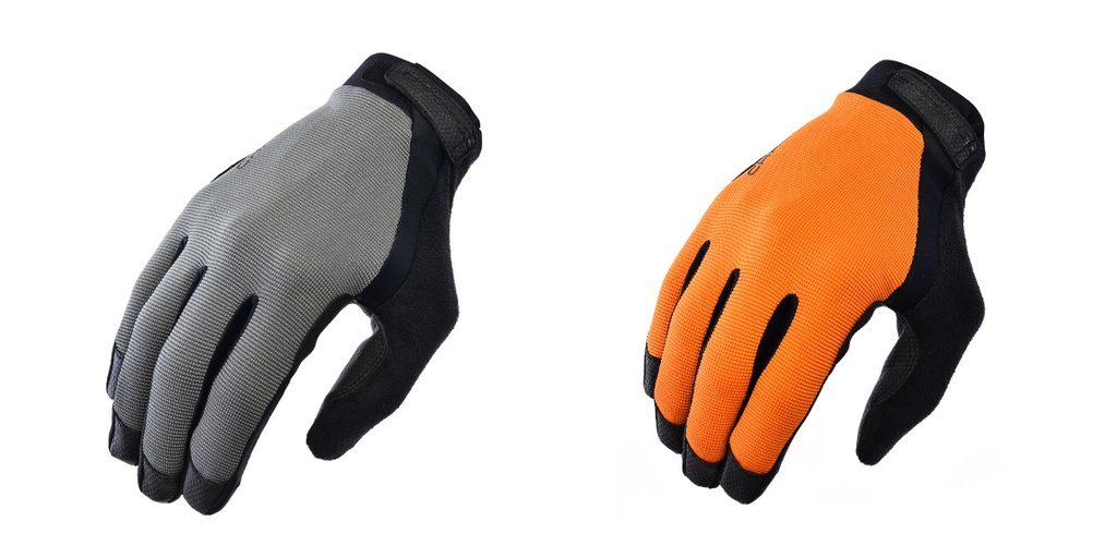Gloves 5.jpg