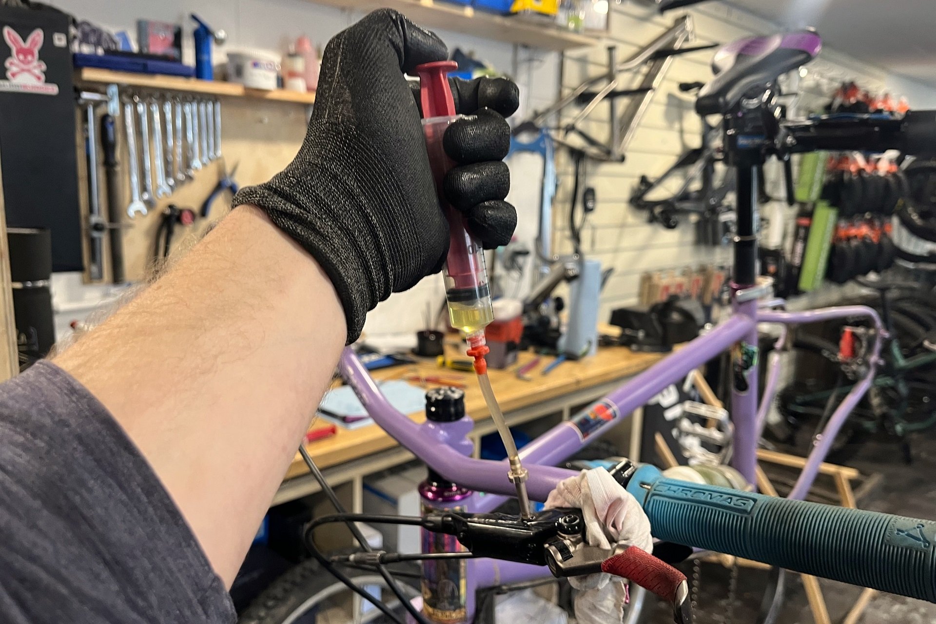 Shimano Professional Brake Bleed Kit – Mike's Bikes