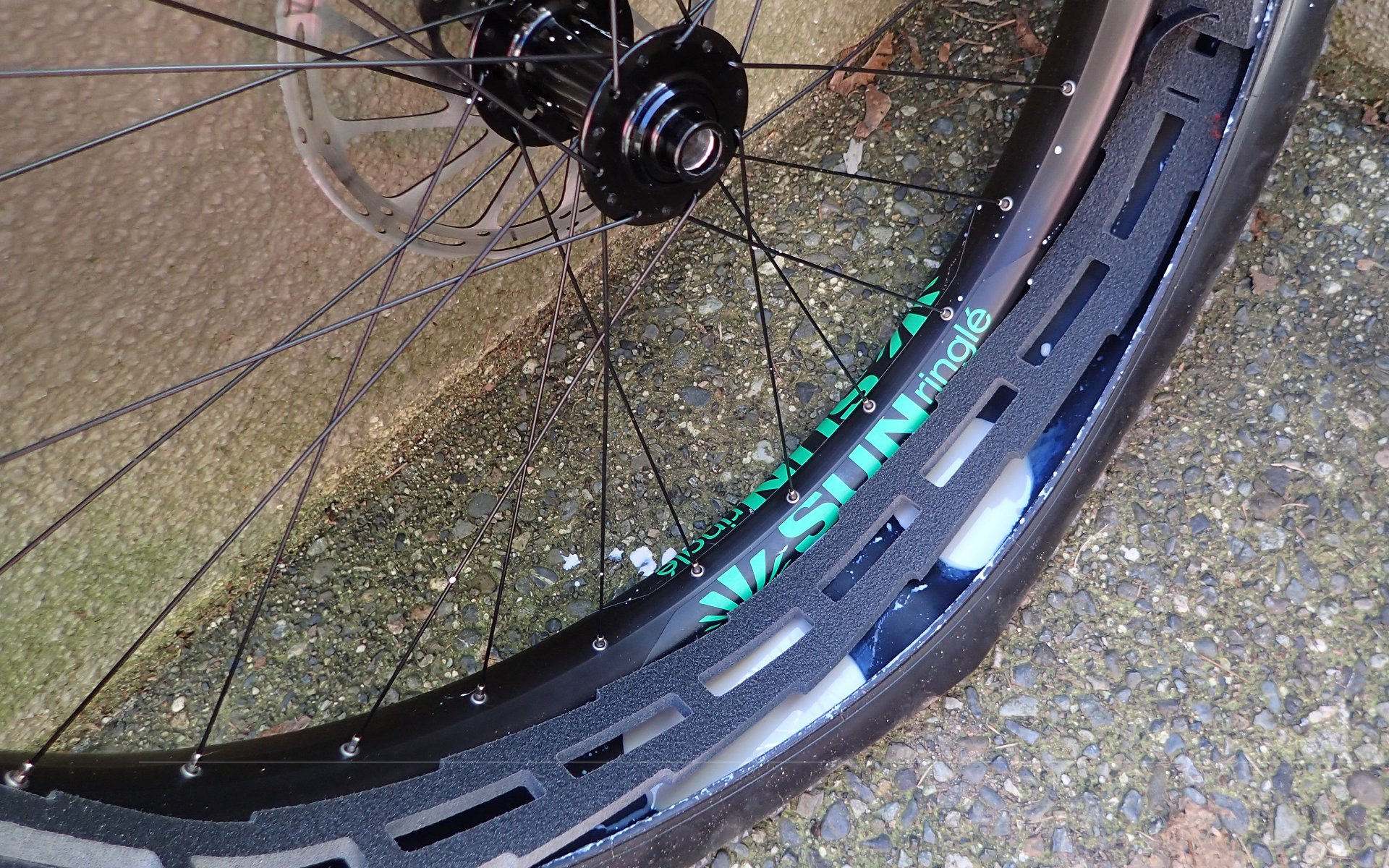 Tire inserts clearance mtb