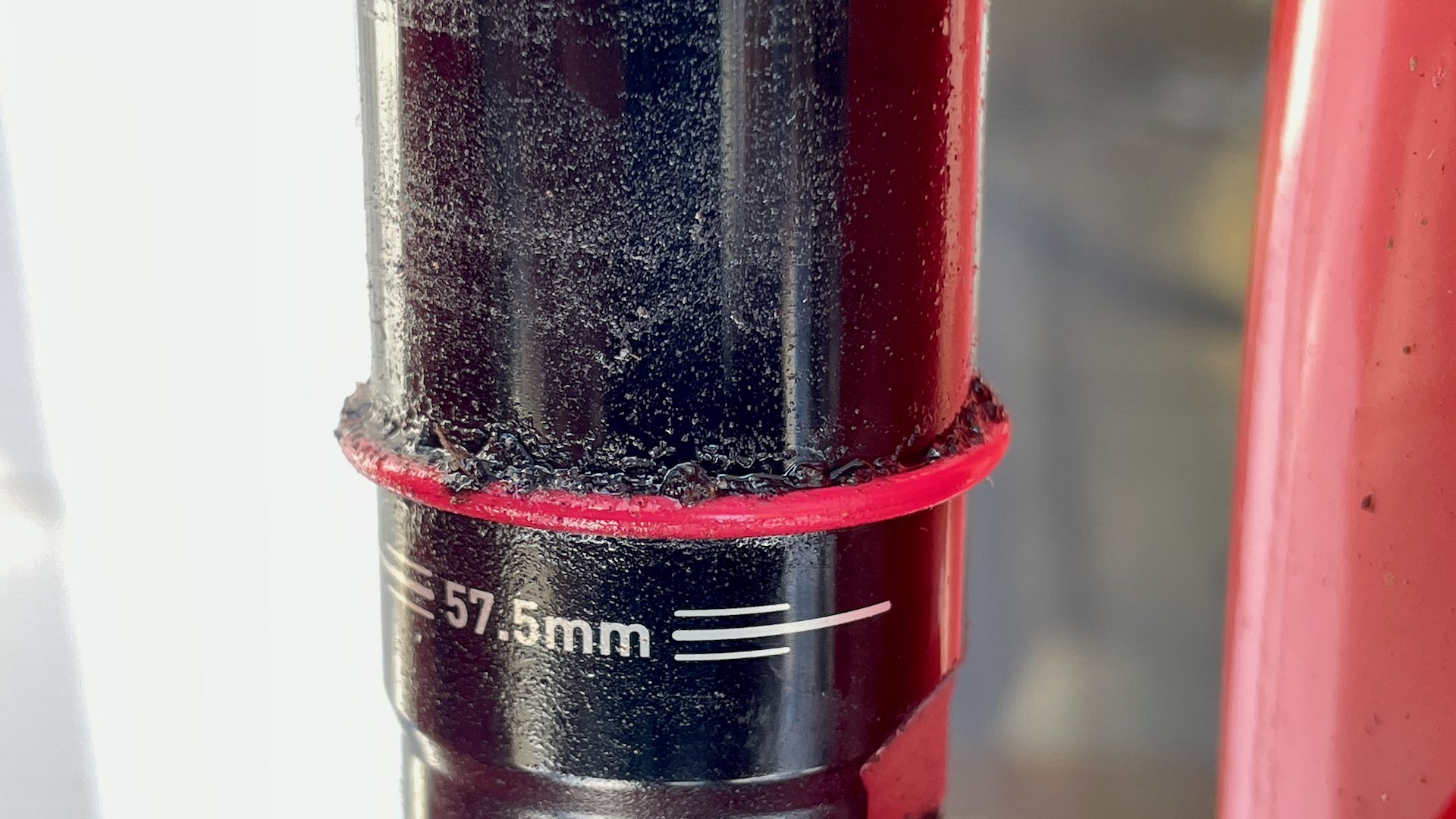 RockShox Super Deluxe Thru Shaft Trek Rail Gen 4