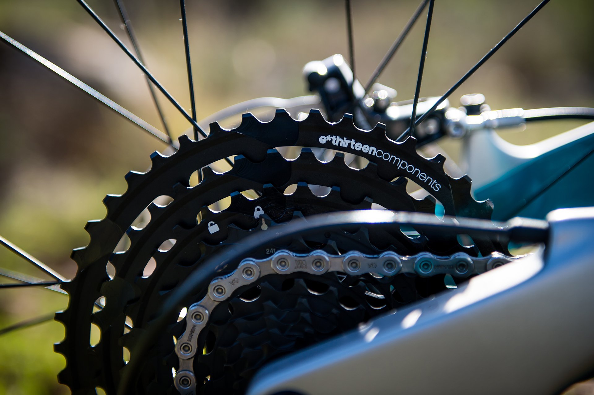 Jeffsy 29 CF Pro Race Details HR-10.jpg