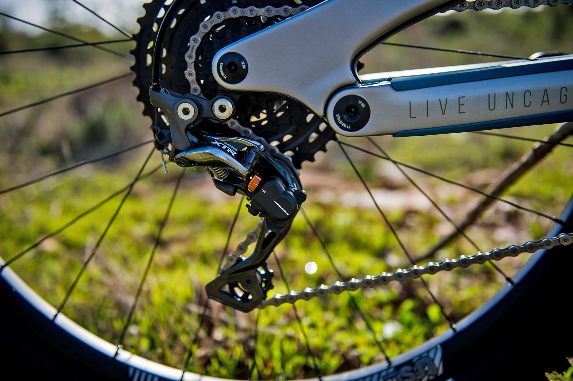 Jeffsy 29 CF Pro Race Details HR-9.jpg