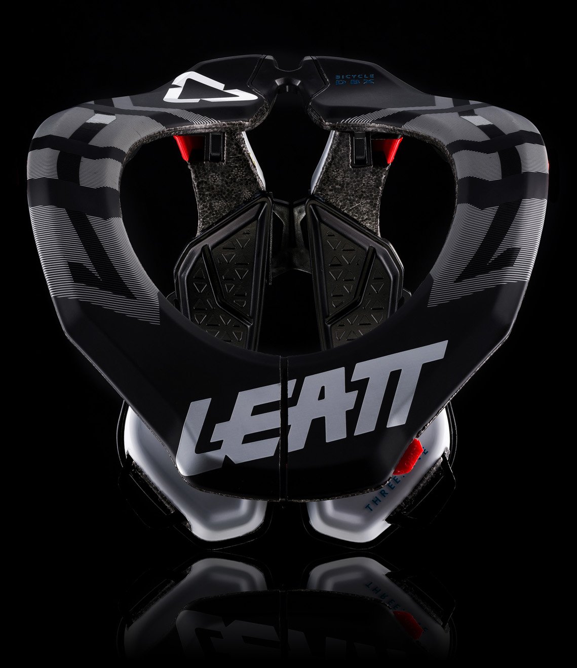 LEATT_2018_Neckbrace-DBX3.5_0007.jpg