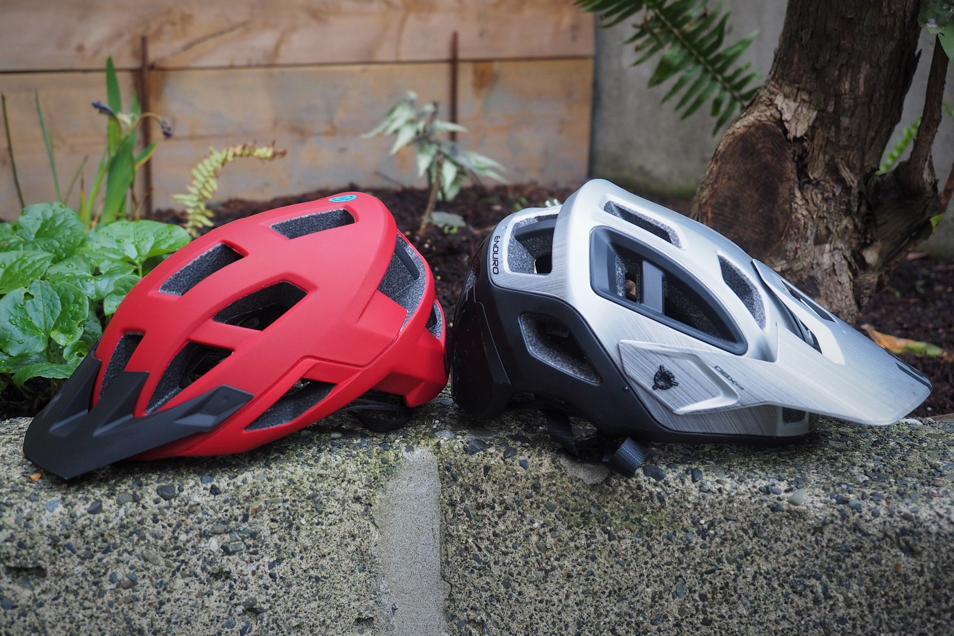 Leatt DBX 2.0 Helmet