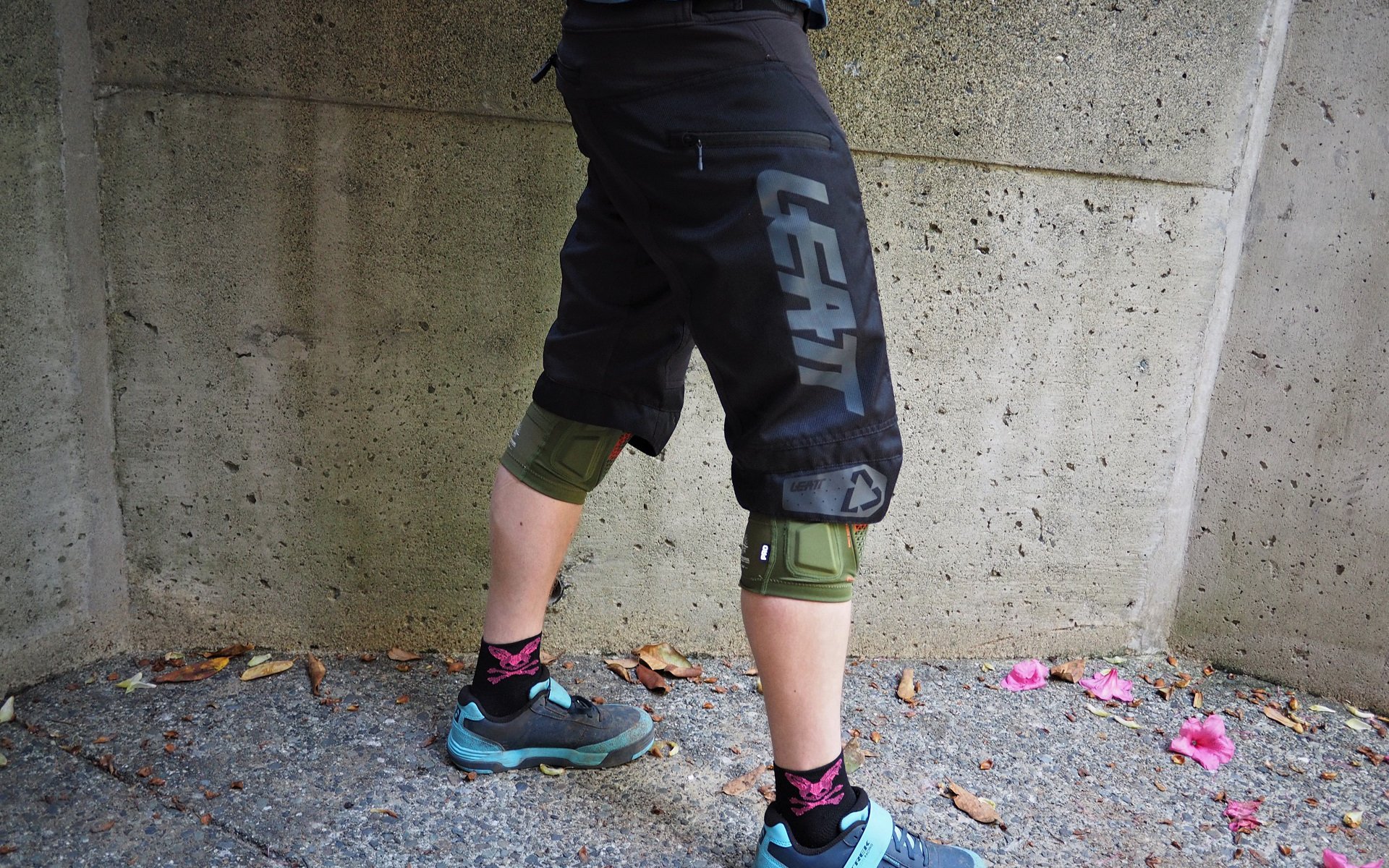 leatt mtb trail shorts