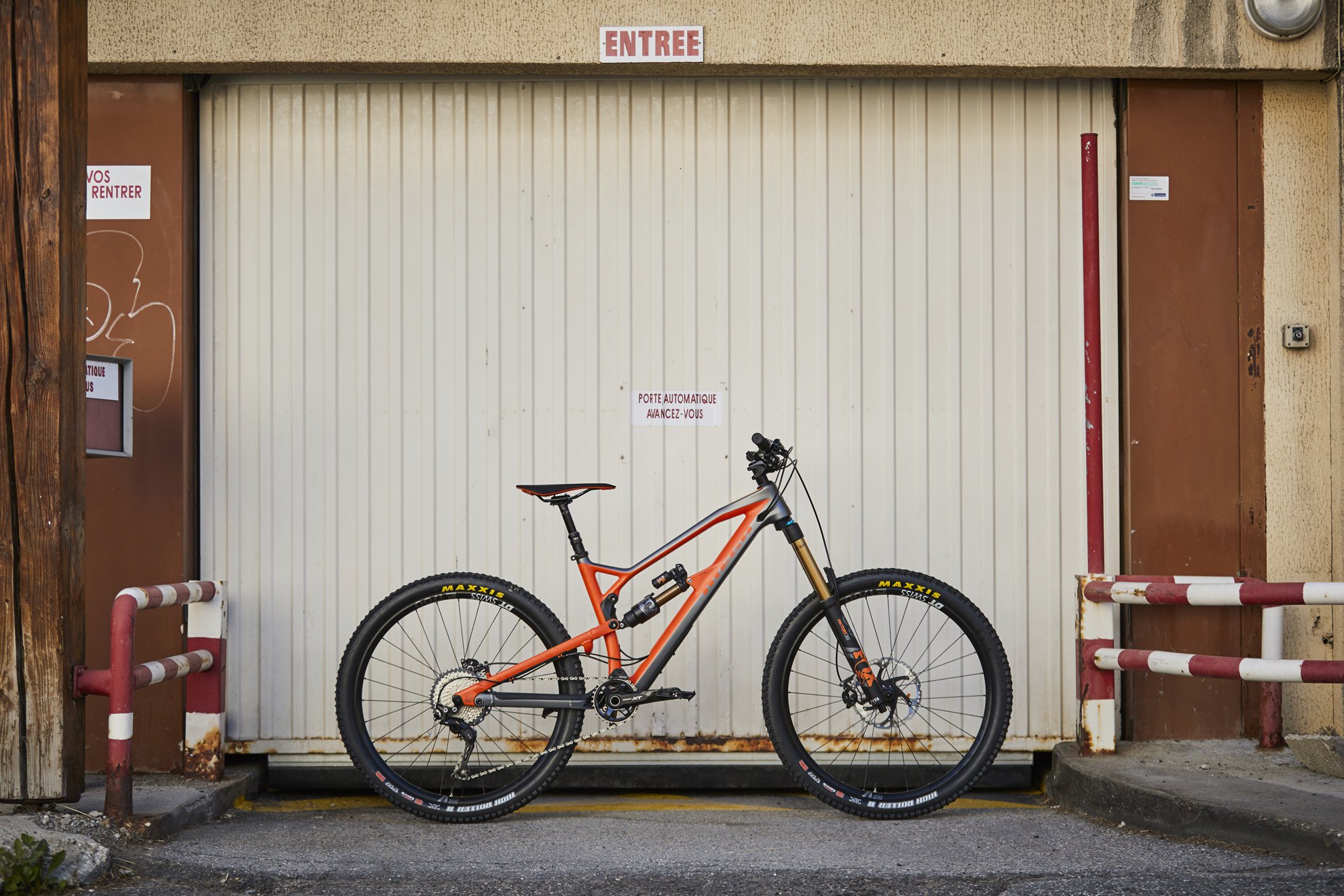 Nukeproof mega 275 carbon factory bike hot sale