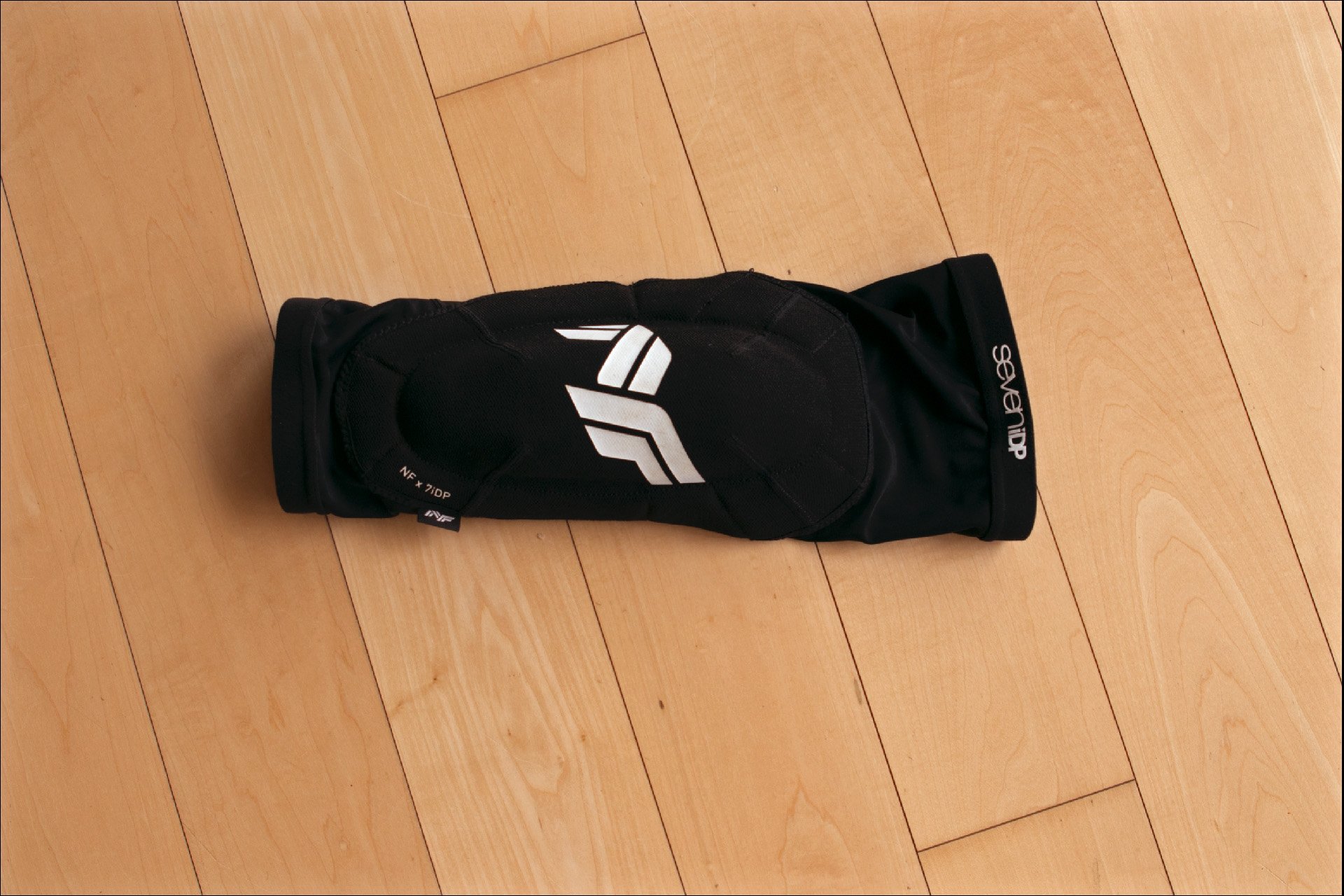 NF lightweight shorts and 7Idp kneepads 11