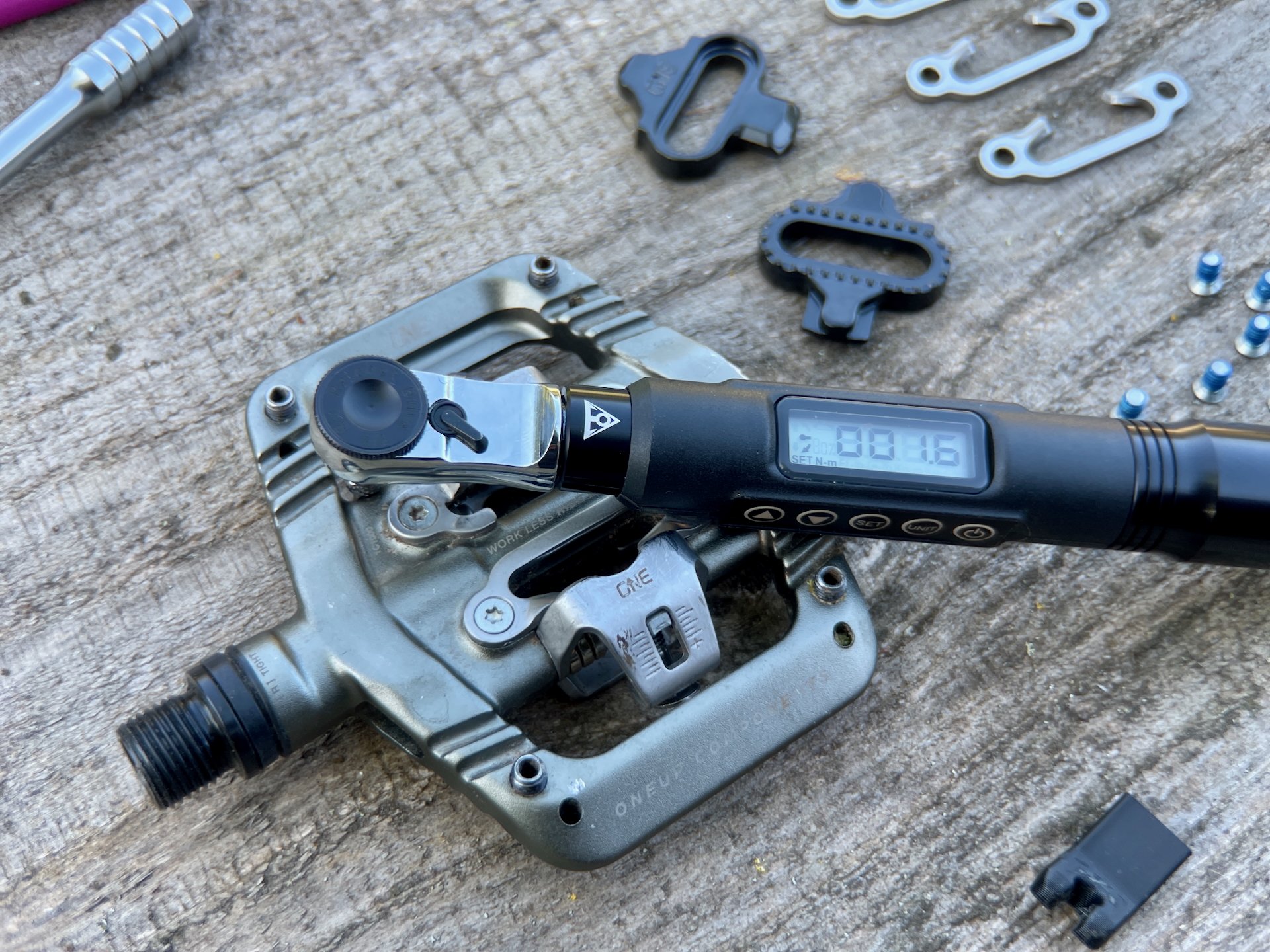 OneUp Clip Peal Repair 10