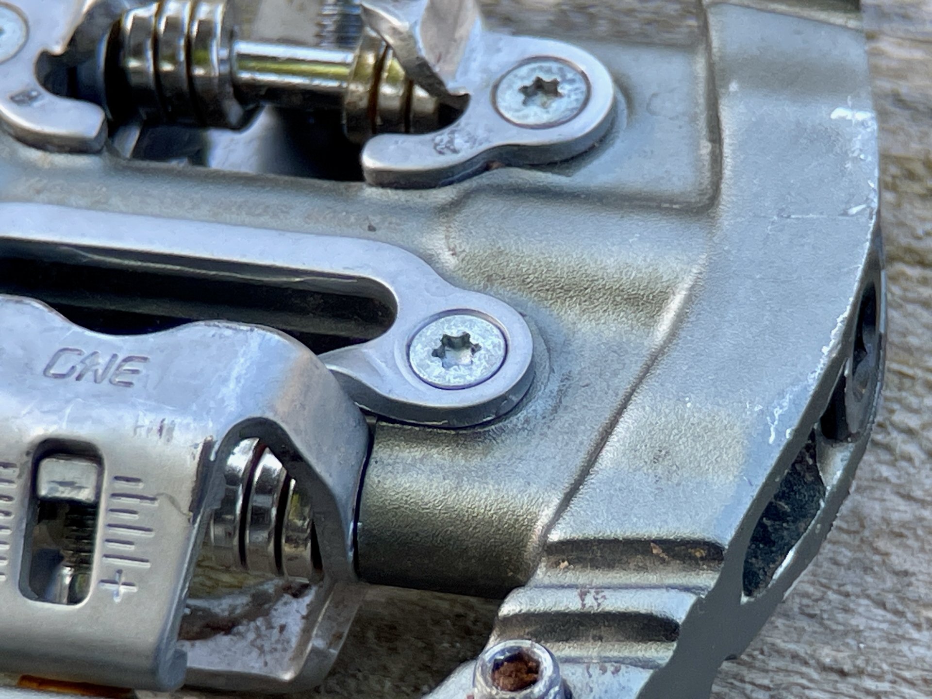 OneUp Clip Peal Repair 12