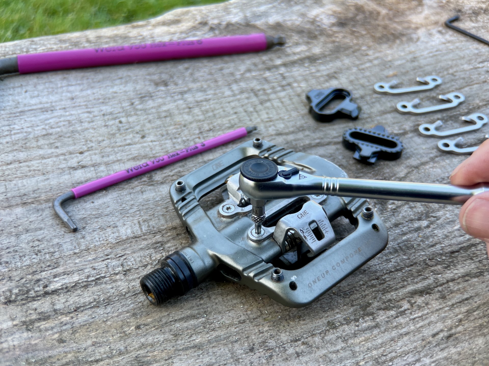 OneUp Clip Peal Repair 9